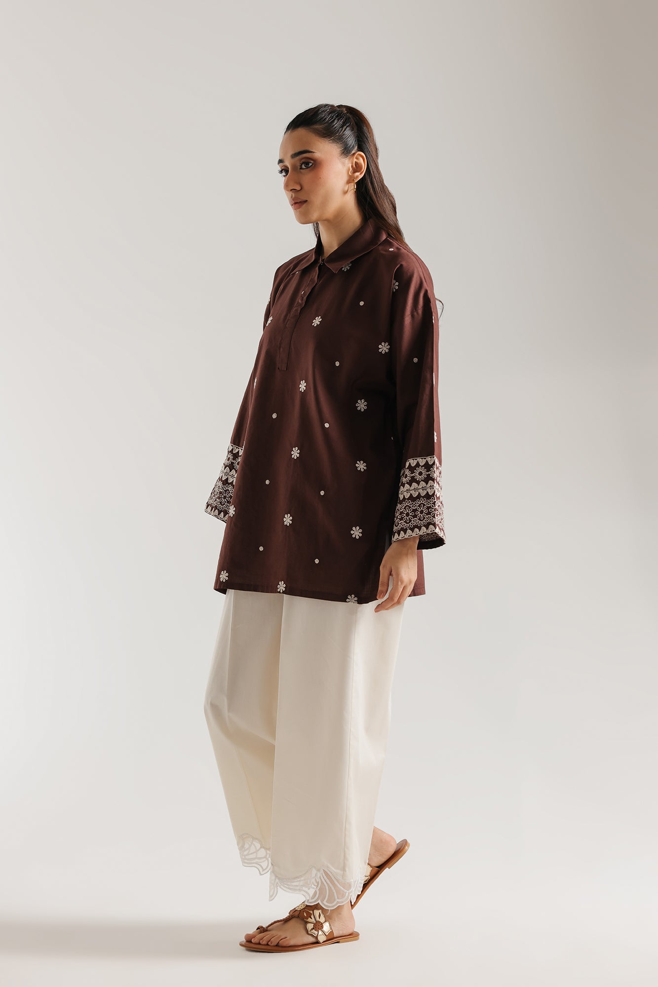EMBROIDERED KURTI (E7939/102/318)