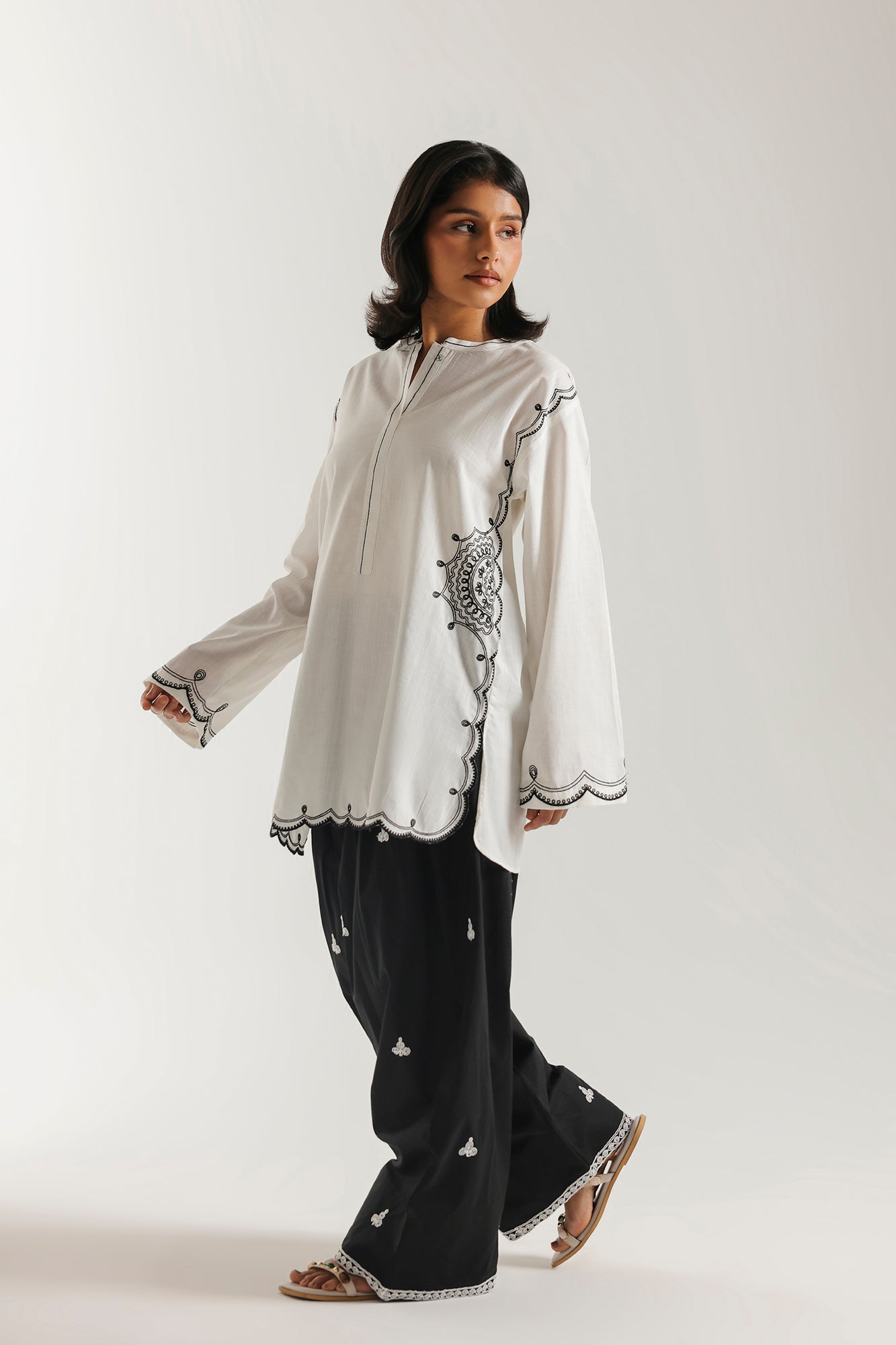 https://cdn.shopify.com/s/files/1/2290/7917/files/E7942-102-001_2.jpg?v=1777373952