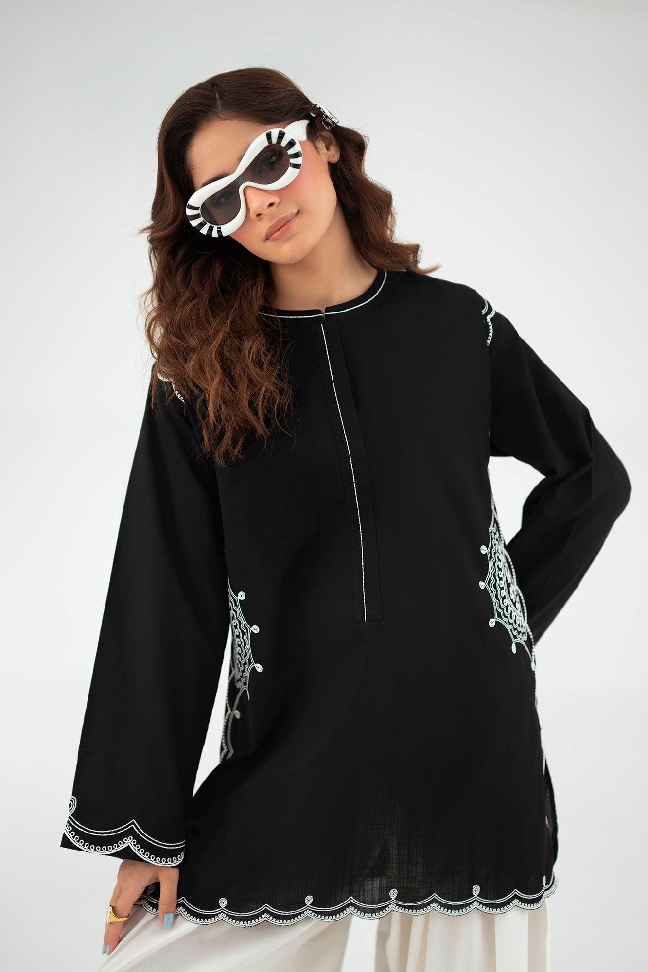 https://cdn.shopify.com/s/files/1/2290/7917/files/E7942-102-902_9_eac79f4f-546f-4c1b-905f-dbe920d3a033.jpg?v=1776921220
