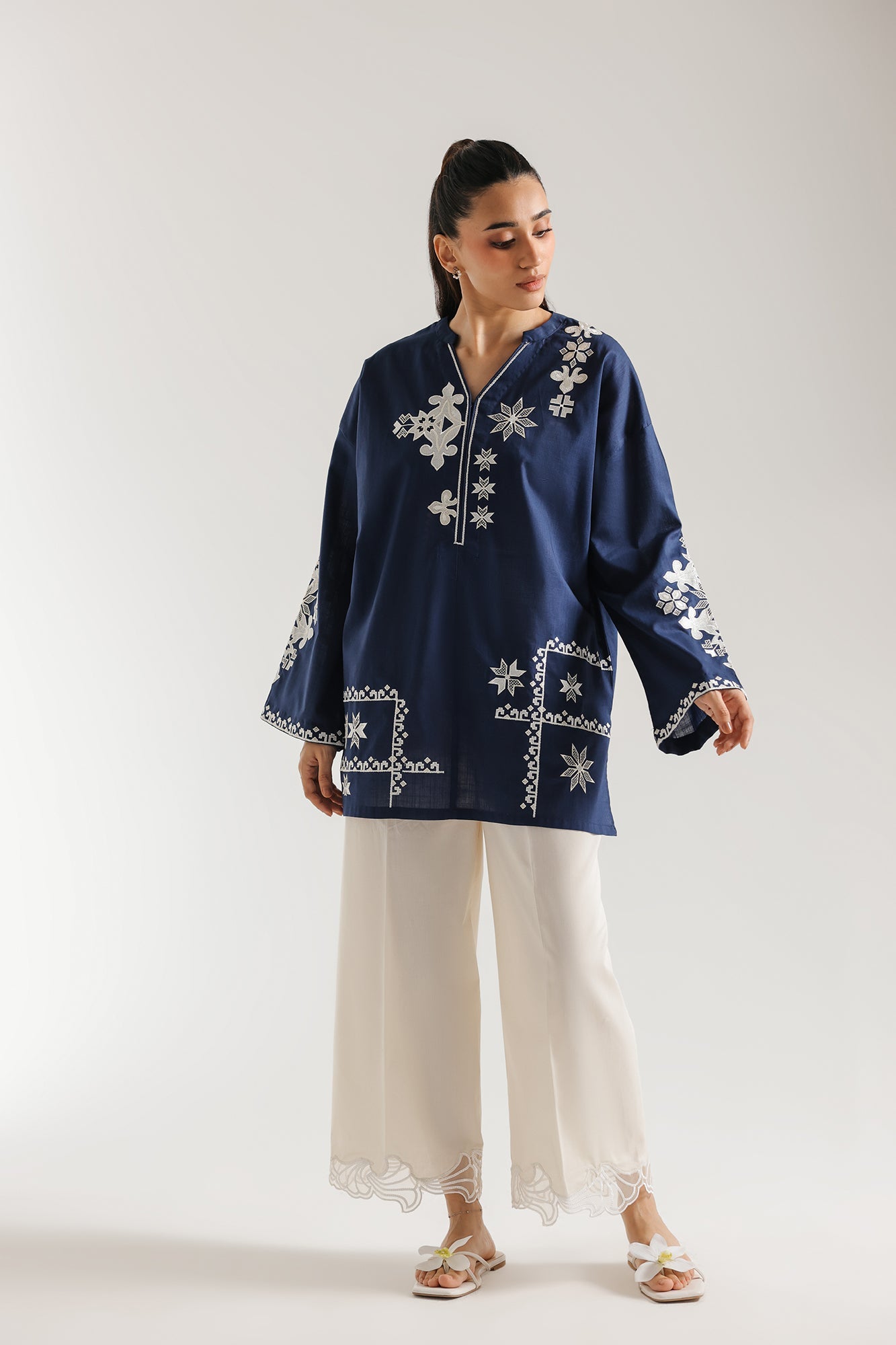 https://cdn.shopify.com/s/files/1/2290/7917/files/E7943-102-621_1_184f1568-ba9e-4f21-b2ac-270e9f18a2df.jpg?v=1776324006