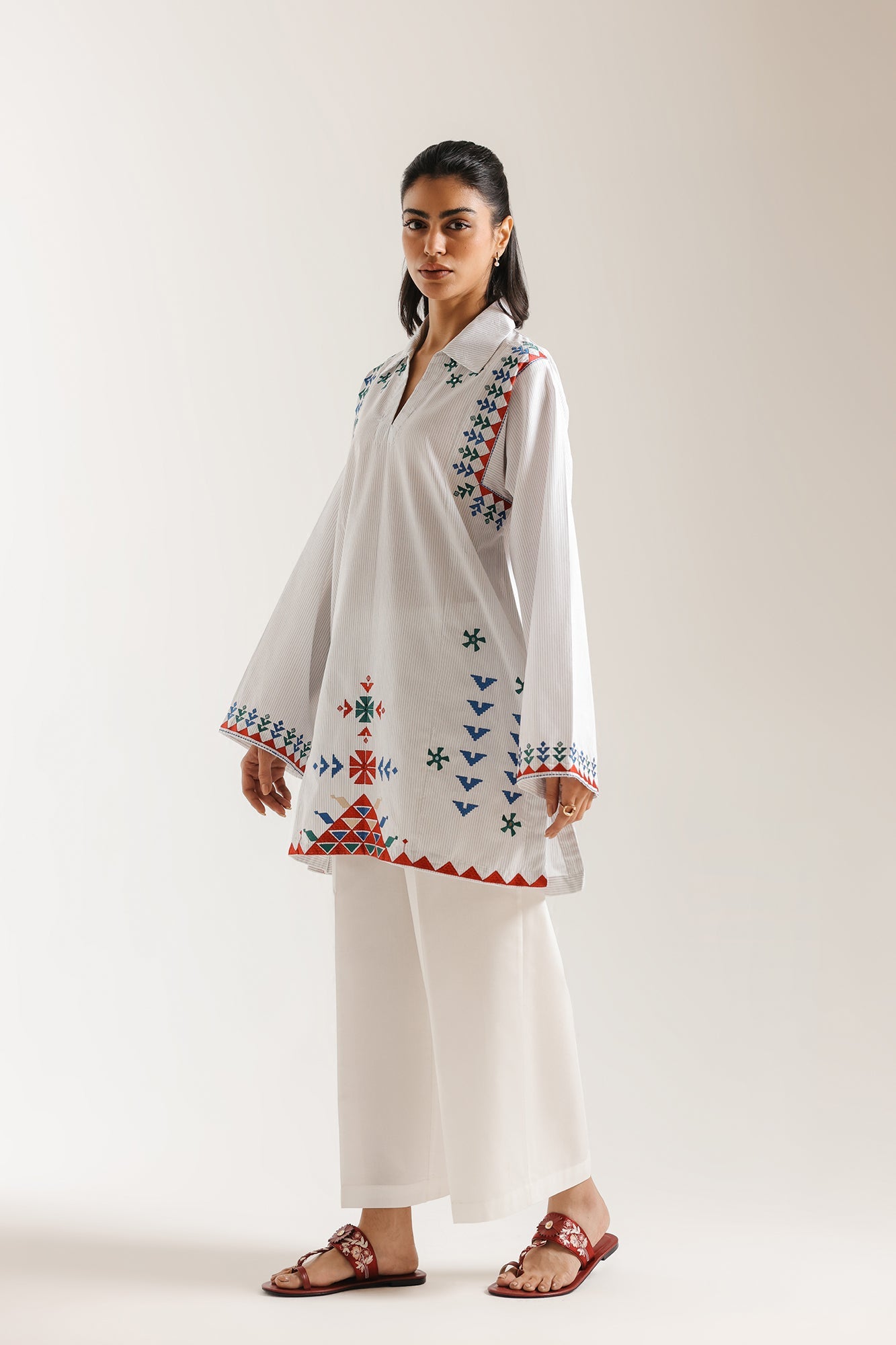 Embroidered Kurti (E7951/102/001)