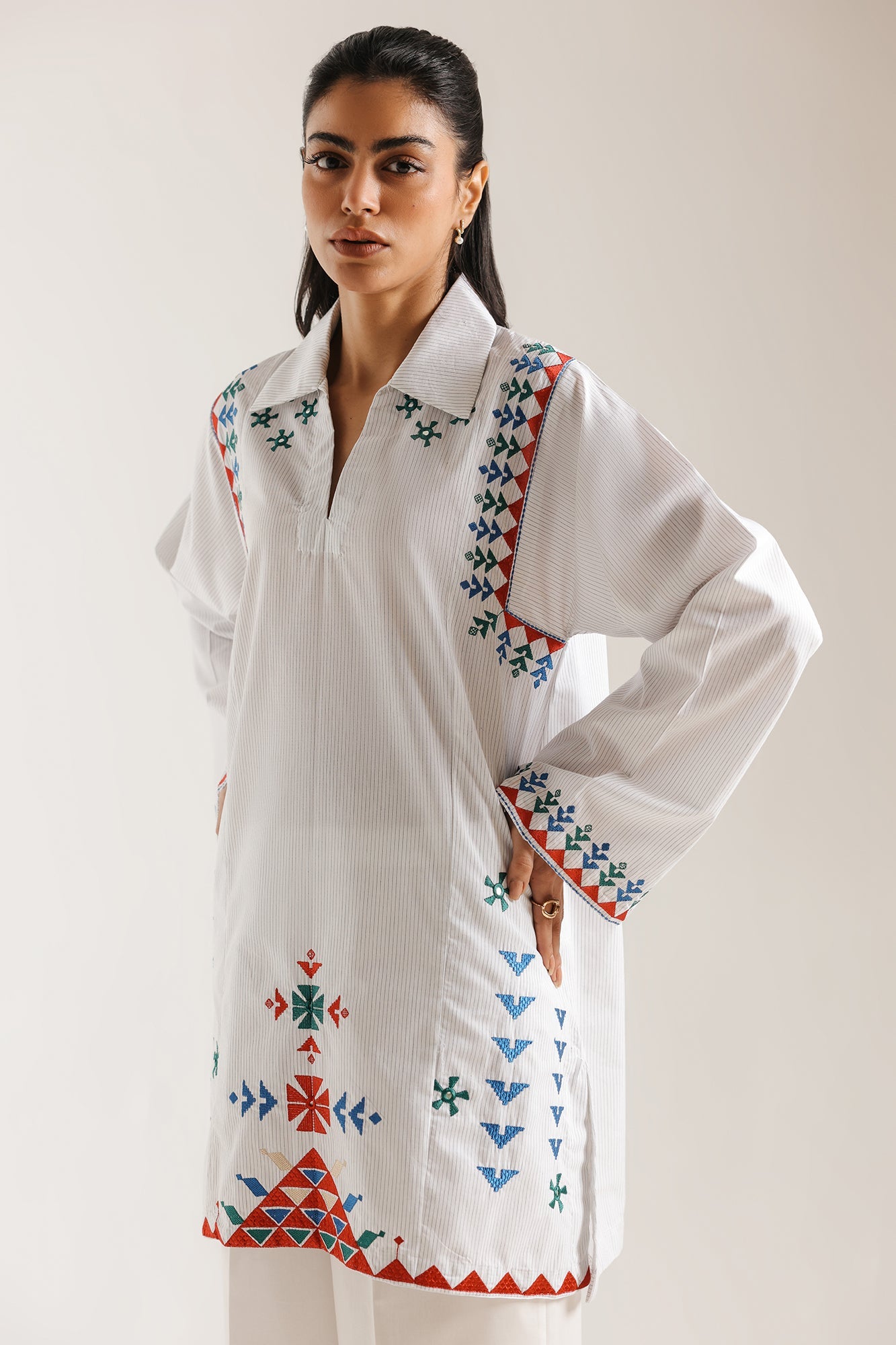 Embroidered Kurti (E7951/102/001)