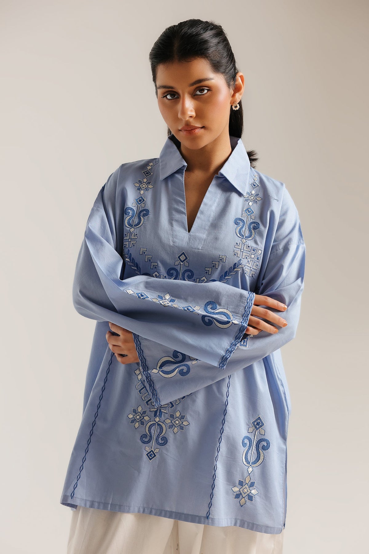 EMBROIDERED KURTI (E7956/102/610)