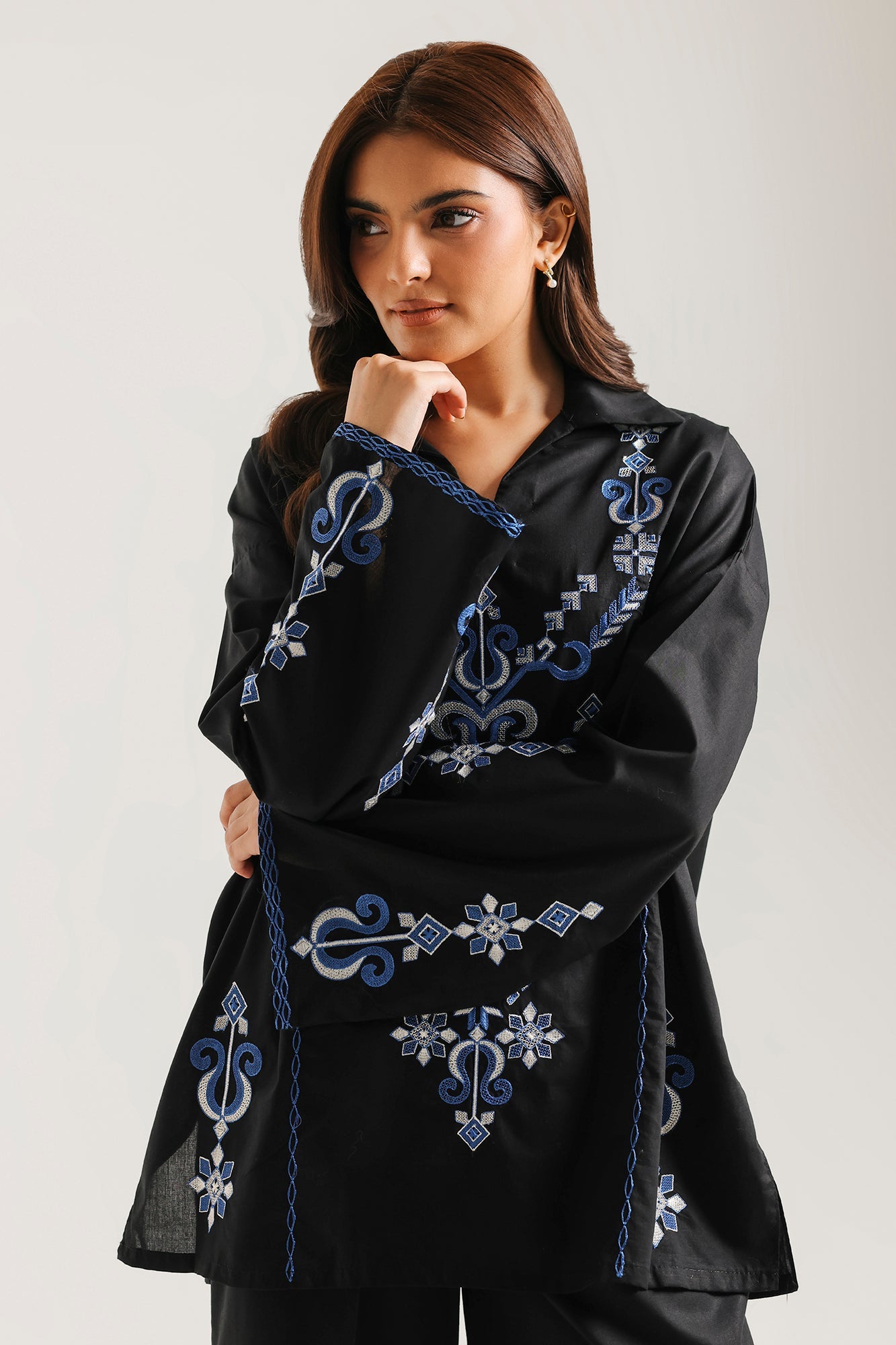 https://cdn.shopify.com/s/files/1/2290/7917/files/E7956-102-901_4.jpg?v=1781612407