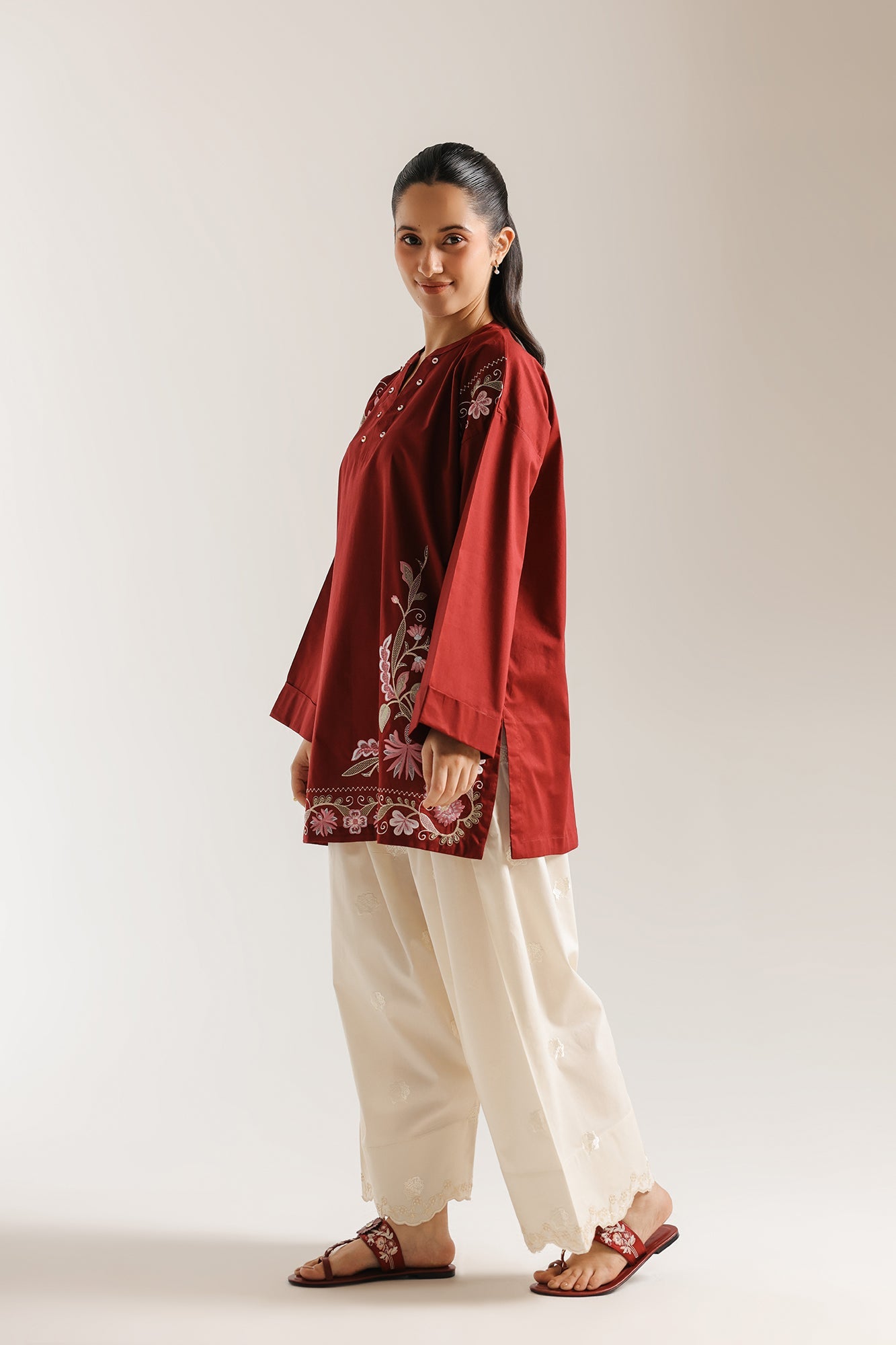 EMBROIDERED KURTI (E7957/102/305)