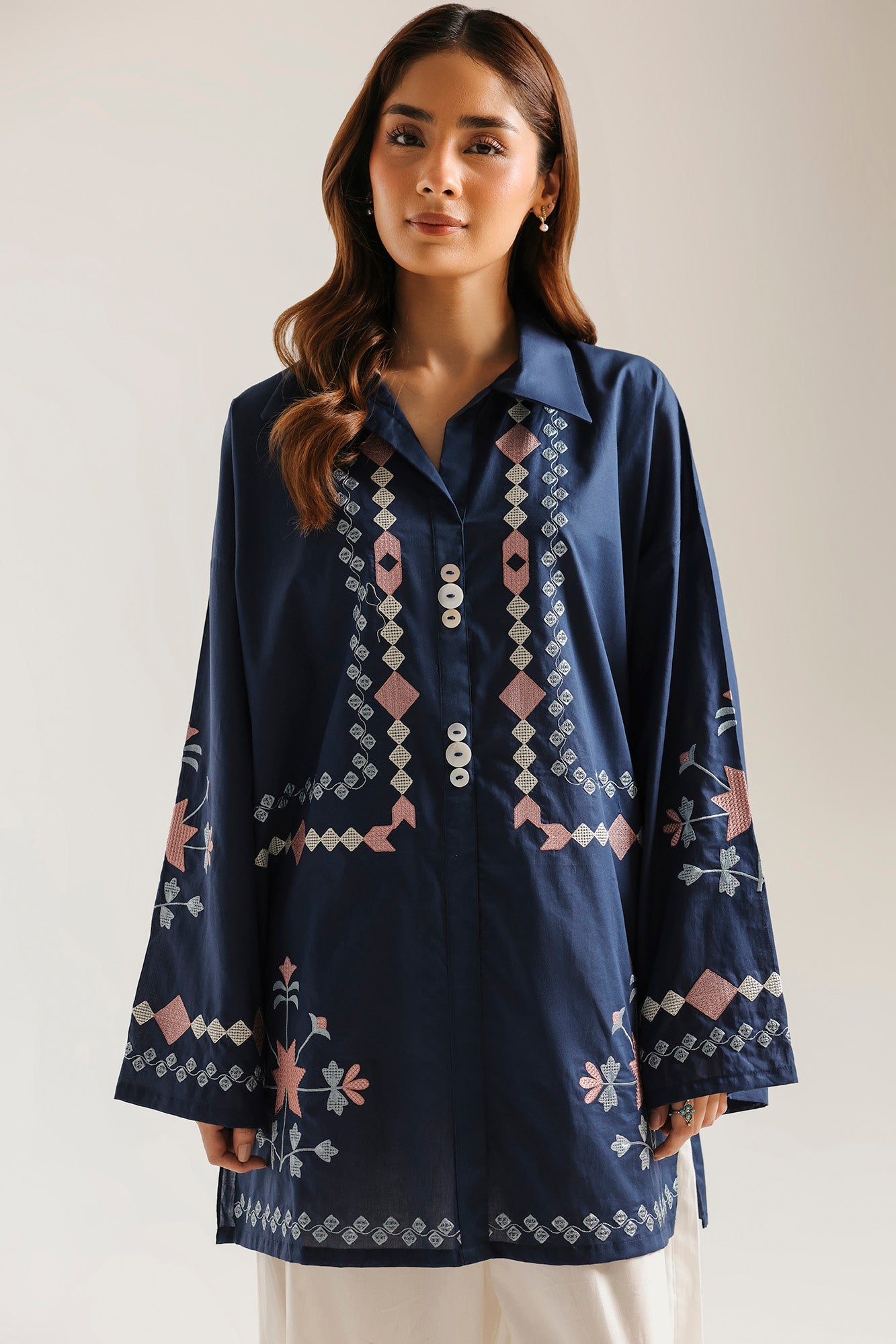 EMBROIDERED KURTI (E7958/102/627)