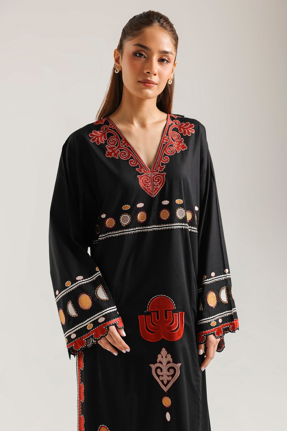 EMBROIDERED DRESS (E7975/102/901)