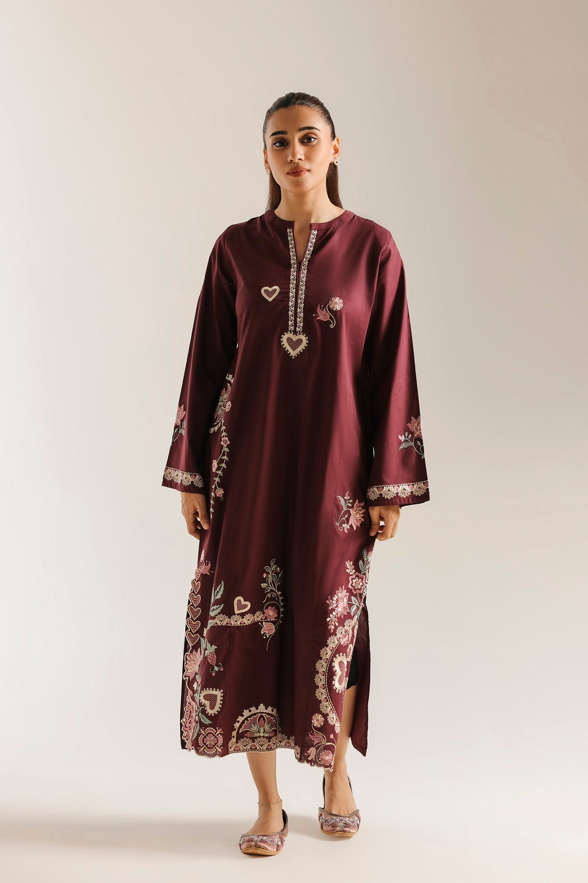 EMBROIDERED DRESS (E7977/102/516)