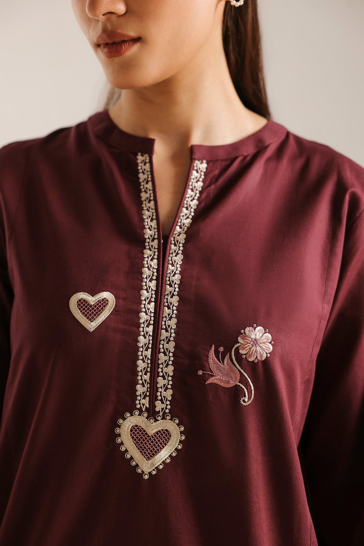EMBROIDERED DRESS (E7977/102/516)