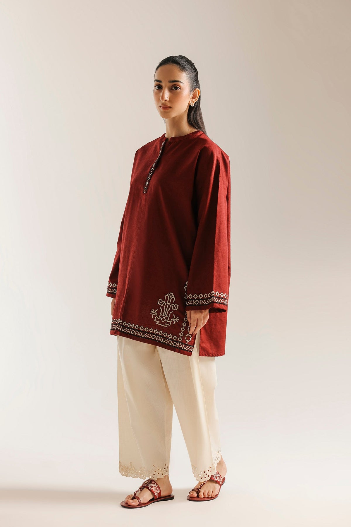 EMBROIDERED KURTI (E7980/102/414)