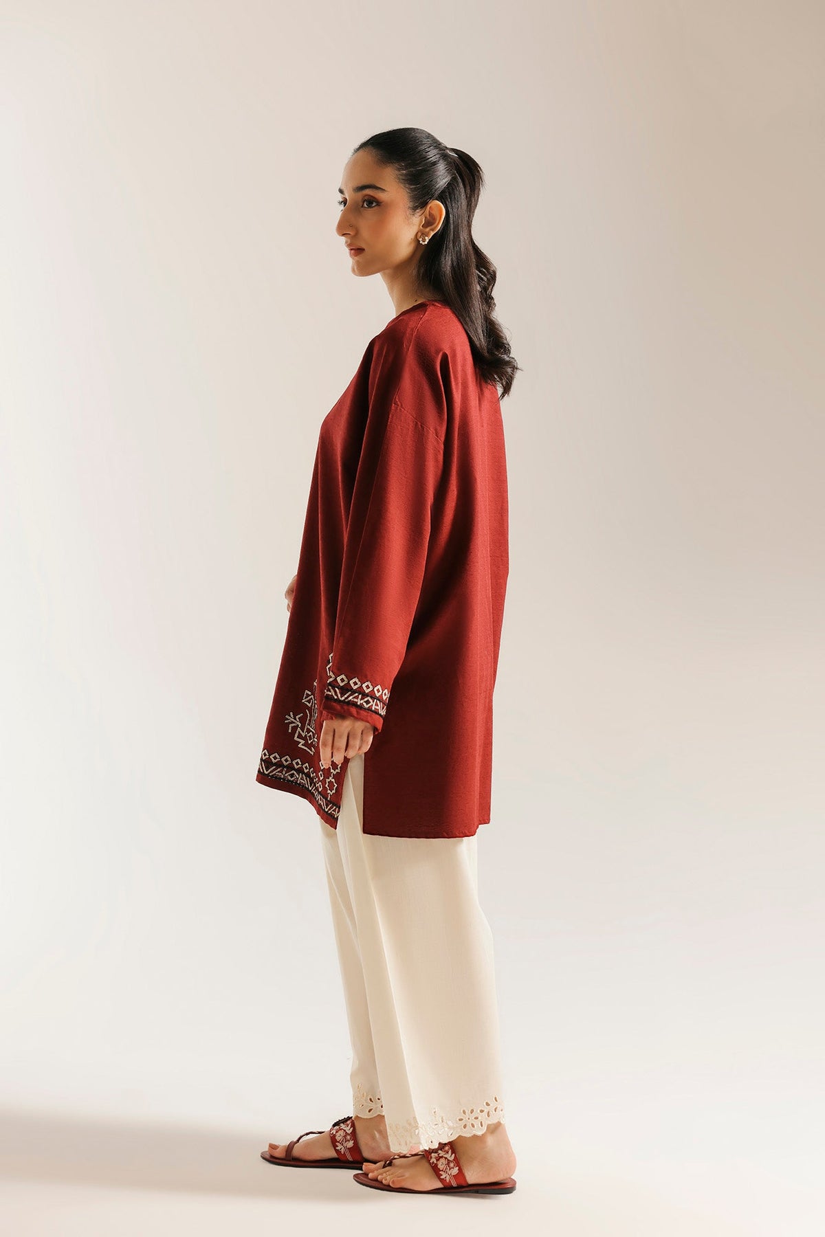 EMBROIDERED KURTI (E7980/102/414)