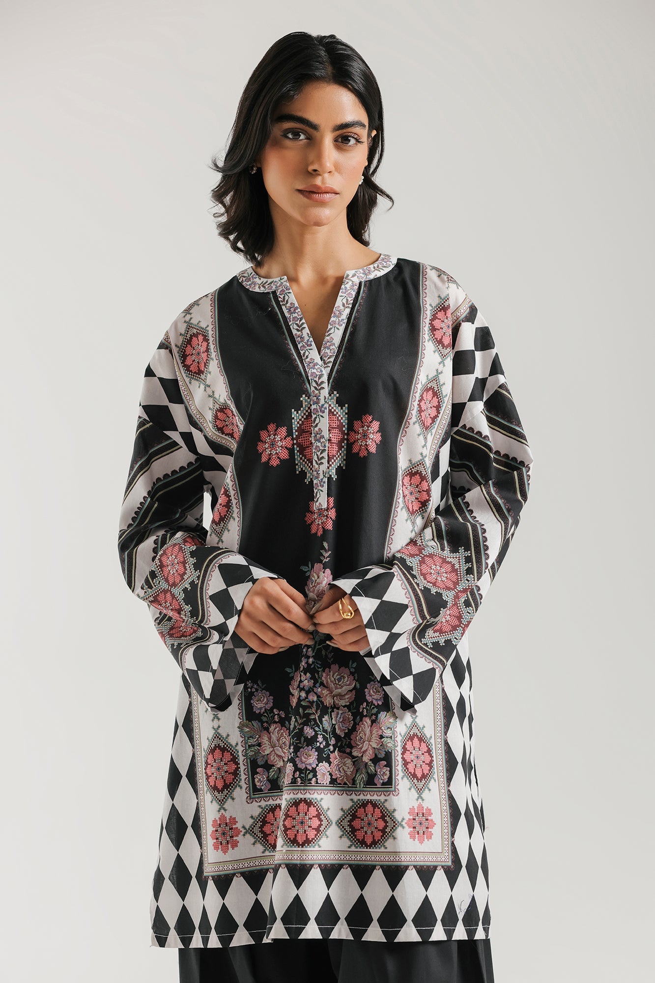 https://cdn.shopify.com/s/files/1/2290/7917/files/E7995-102-902_4.jpg?v=1777893910