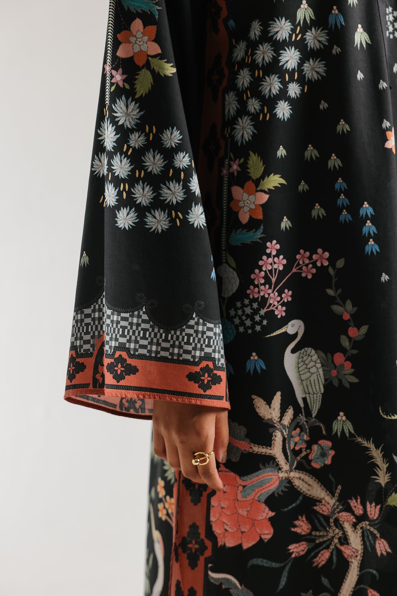 https://cdn.shopify.com/s/files/1/2290/7917/files/E8039-102-902_5.jpg?v=1768814264