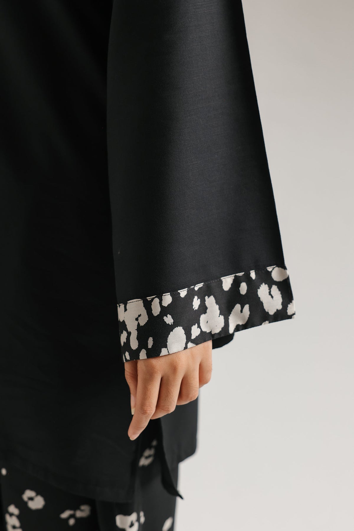 PRINTED SUIT (E8062/102/902)