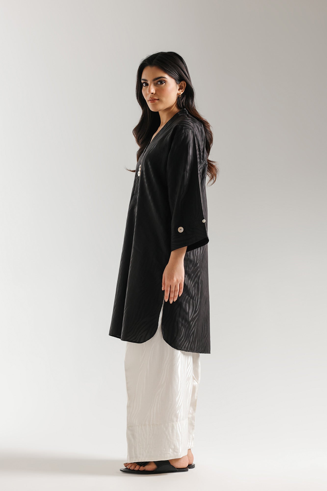 https://cdn.shopify.com/s/files/1/2290/7917/files/E8085-102-902_2.jpg?v=1768886936