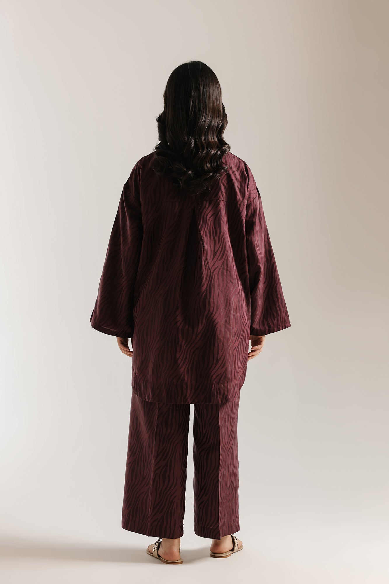SOLID SUIT (E8087/102/516)