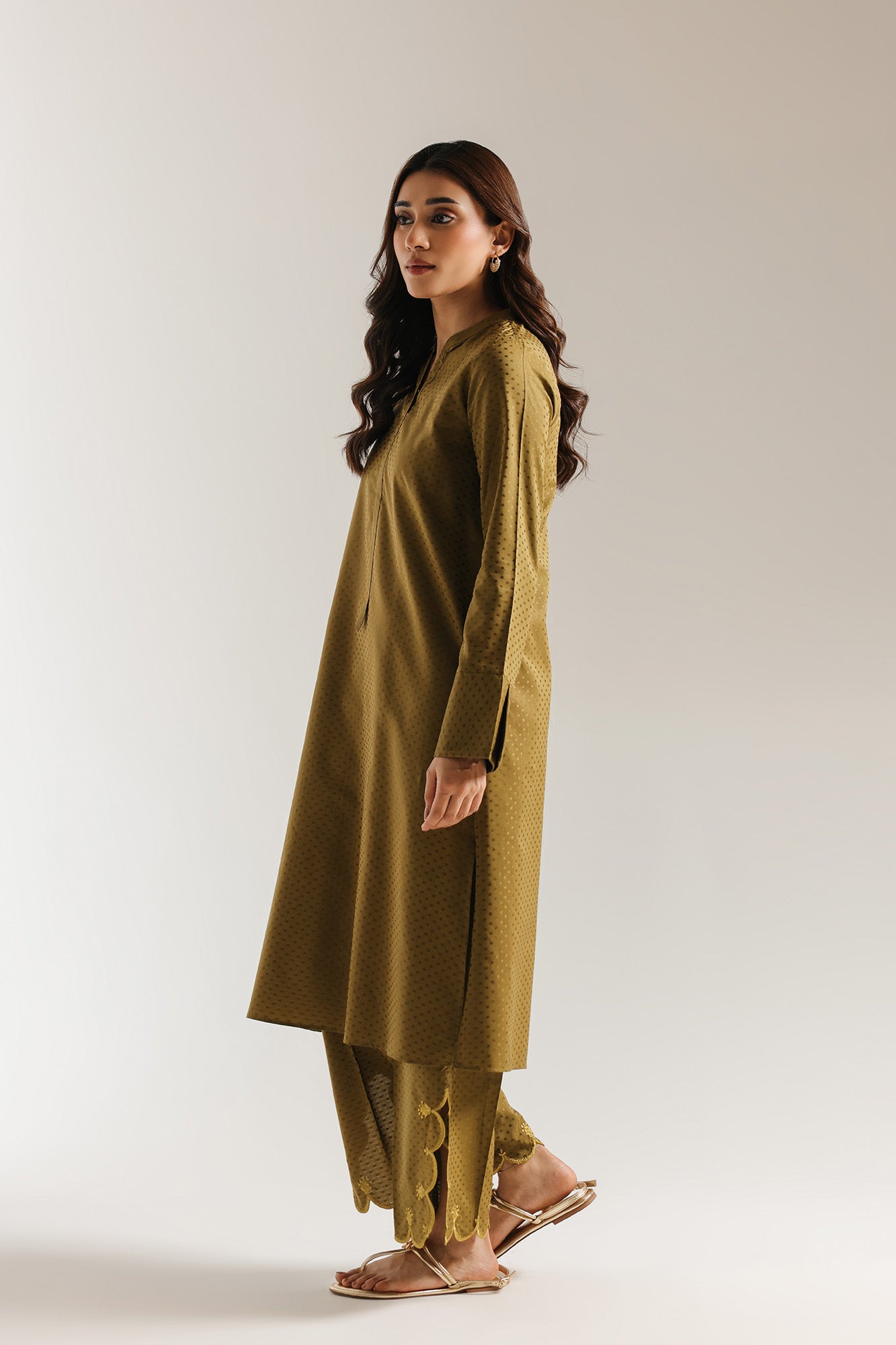 https://cdn.shopify.com/s/files/1/2290/7917/files/E8118-102-123_2.jpg?v=1771494642