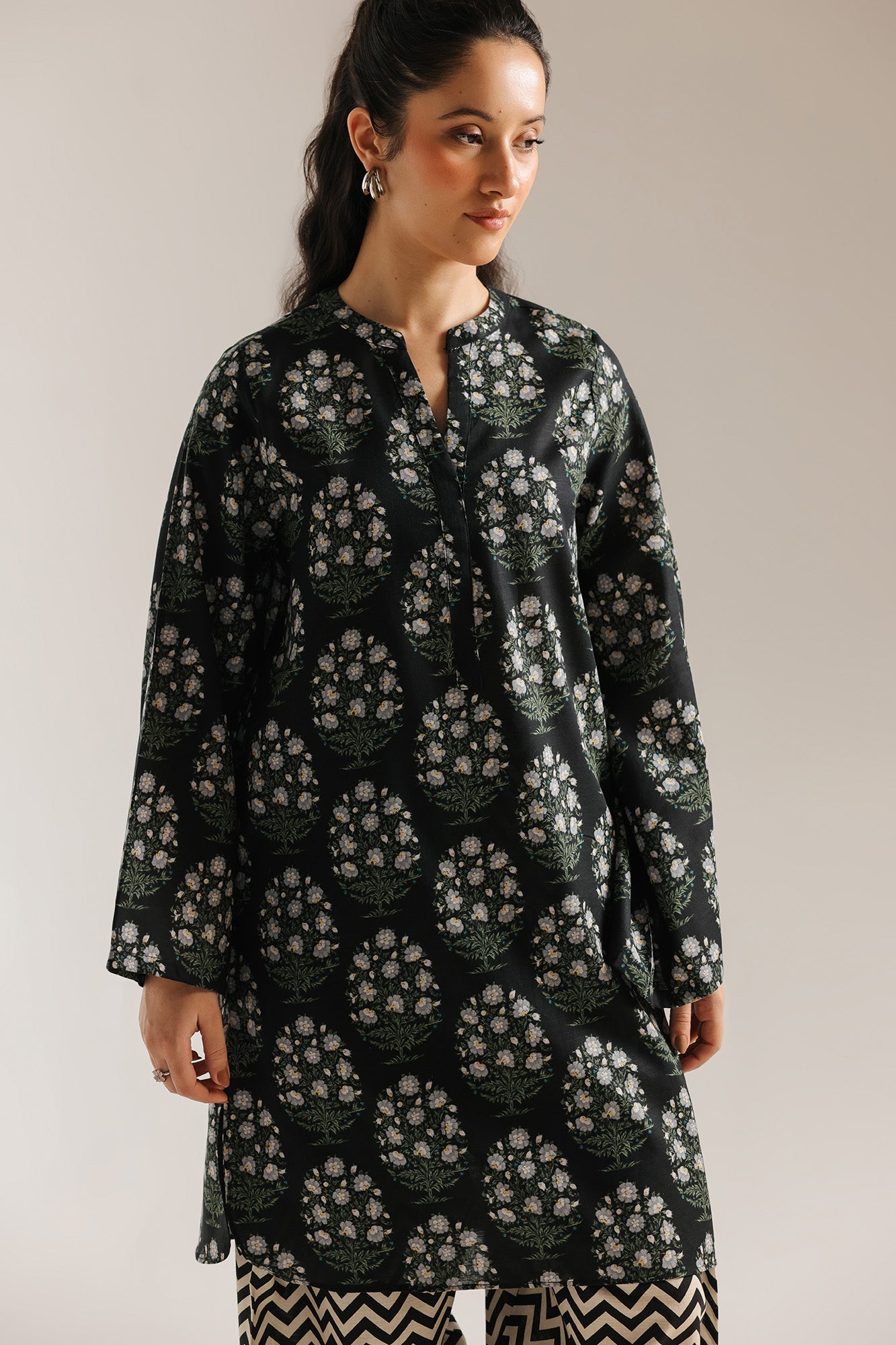 https://cdn.shopify.com/s/files/1/2290/7917/files/E8122-102-902_4.jpg?v=1771494469