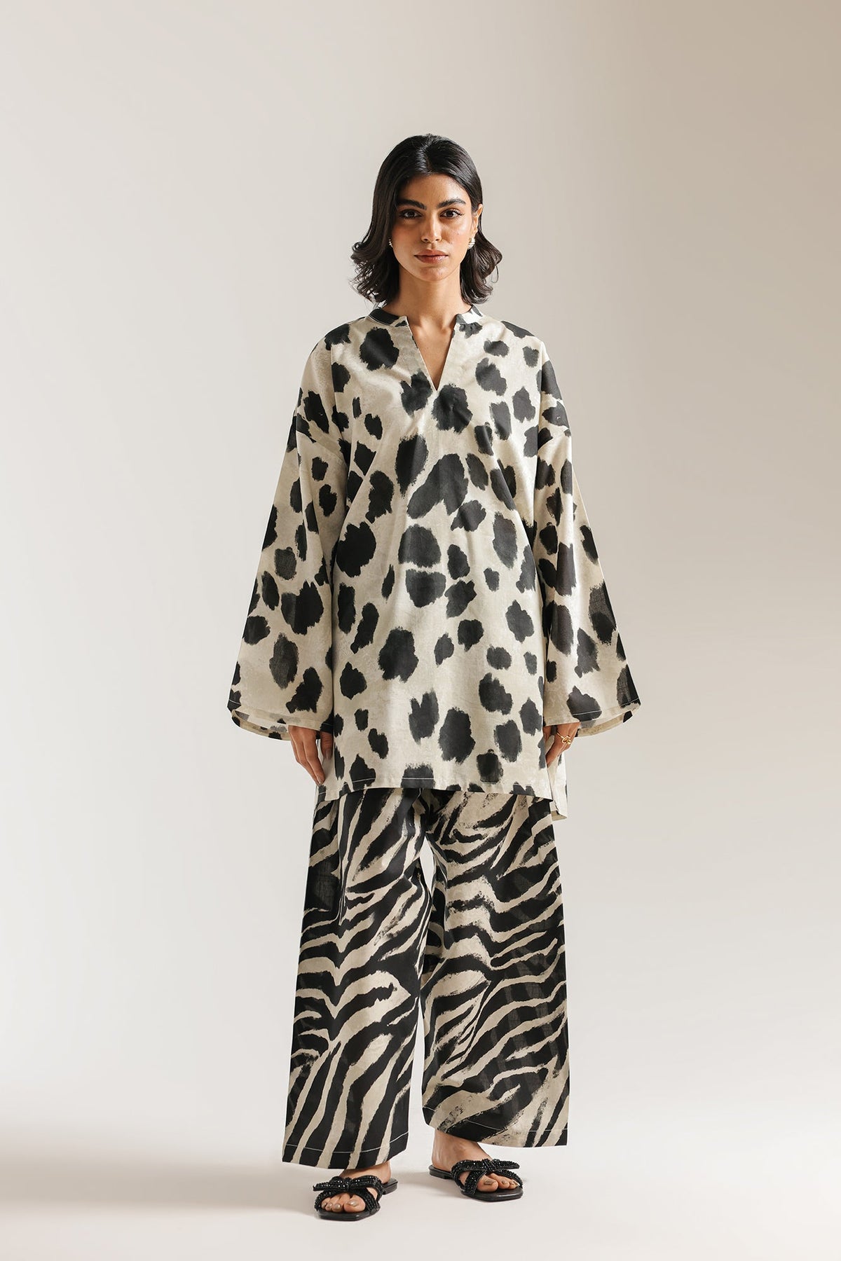 PRINTED SUIT (E8135/102/002)