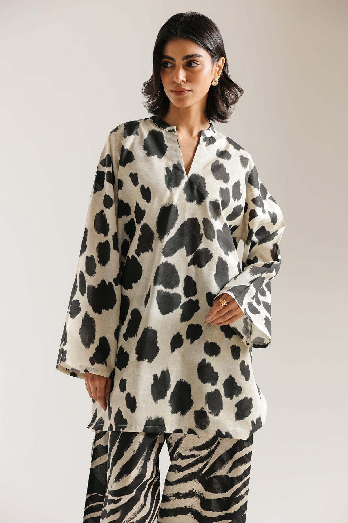 PRINTED SUIT (E8135/102/002)