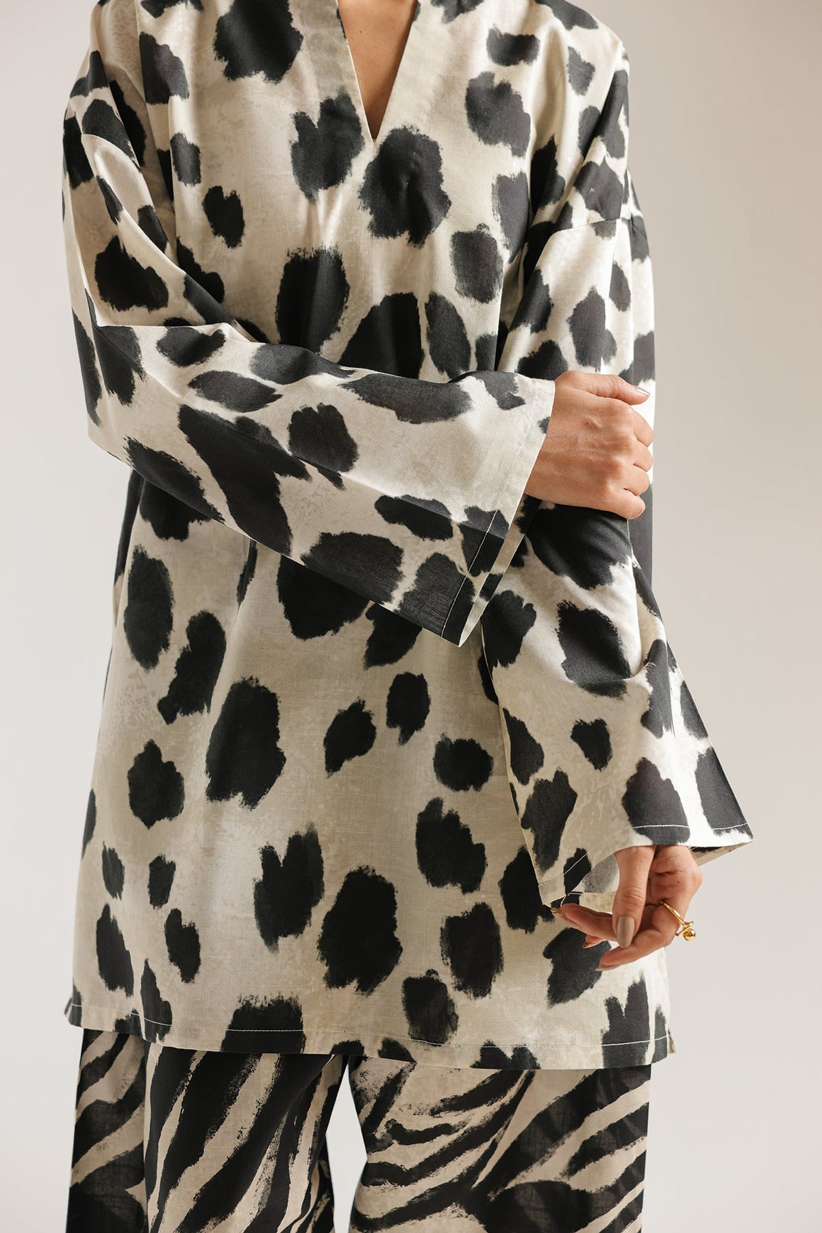 PRINTED SUIT (E8135/102/002)
