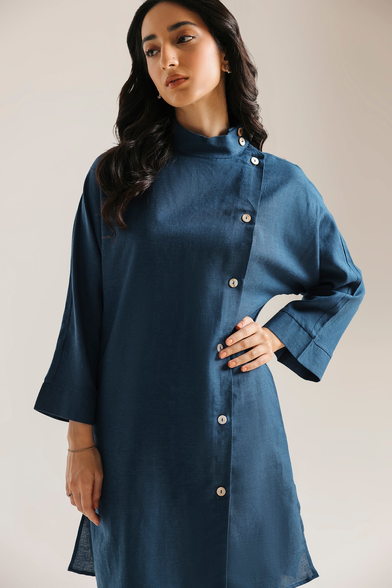https://cdn.shopify.com/s/files/1/2290/7917/files/E8160-102-626_5_b28f5c53-3ae4-48c3-9db6-6d59ecc59326.jpg?v=1779193199