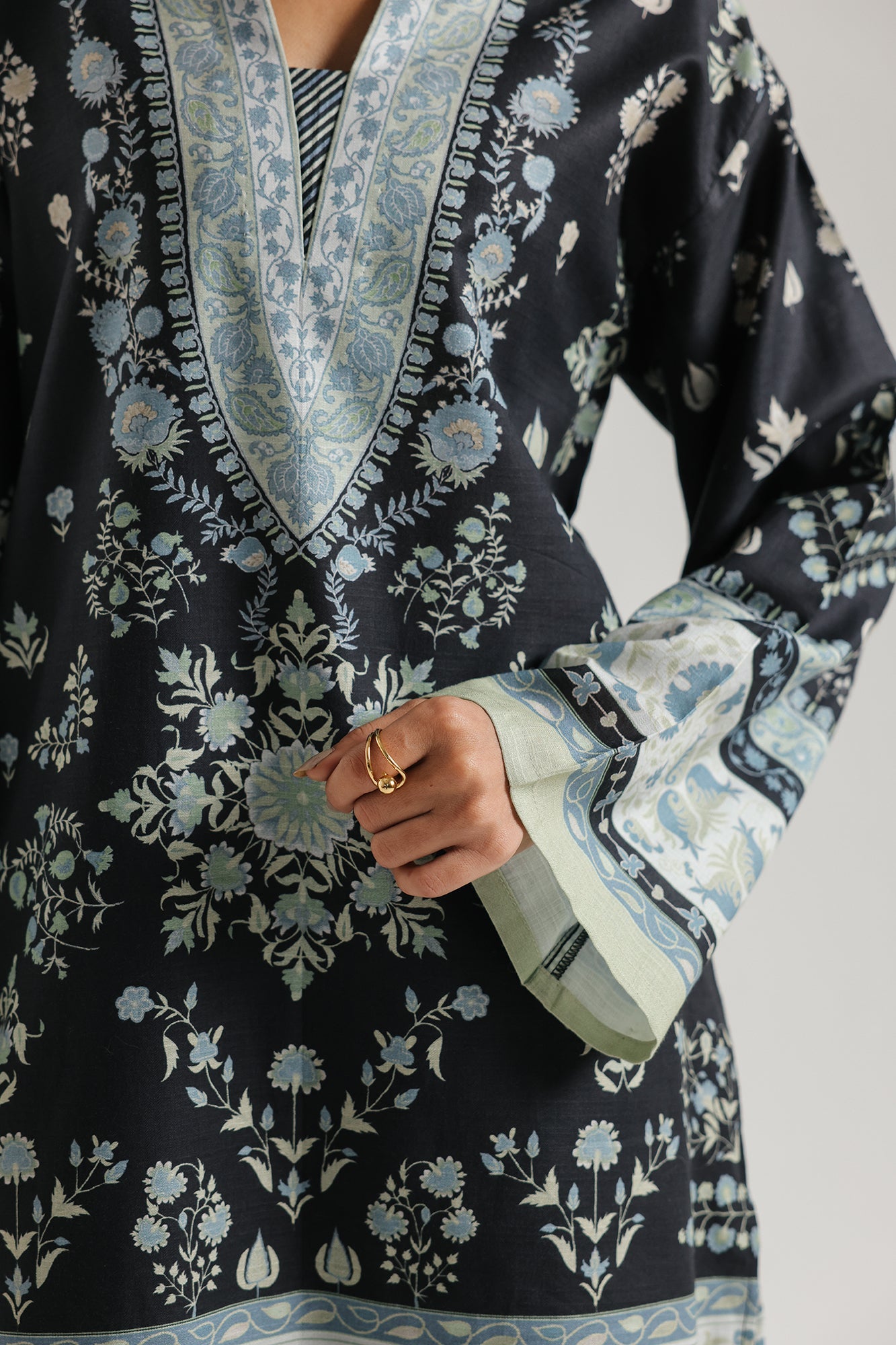 PRINTED SUIT (E8226/102/902)