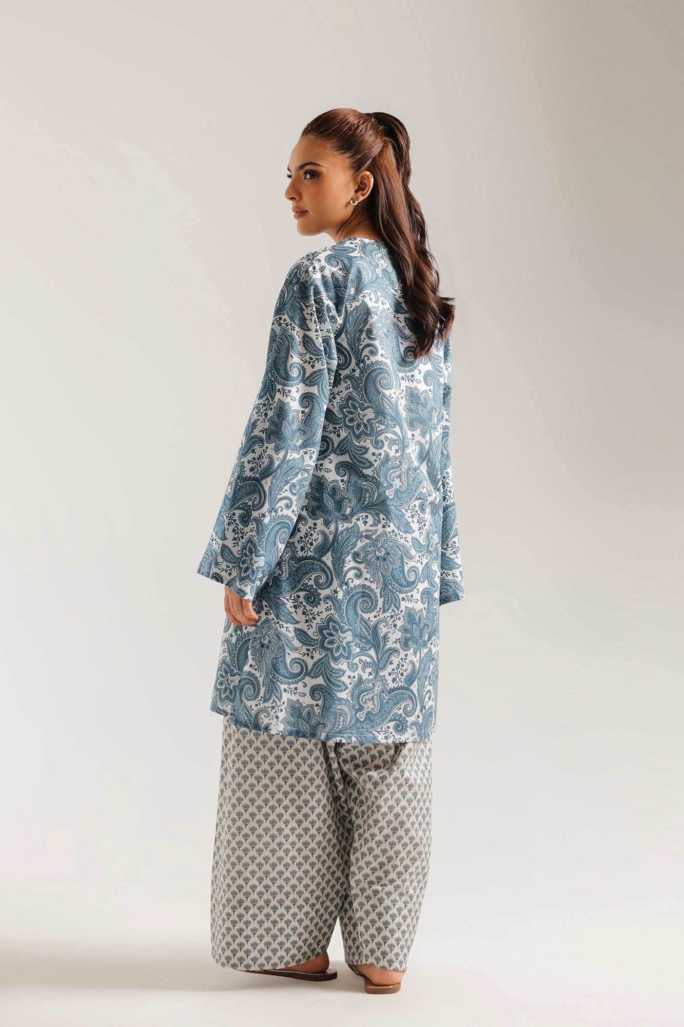 https://cdn.shopify.com/s/files/1/2290/7917/files/E8286-102-003_3.jpg?v=1781608441