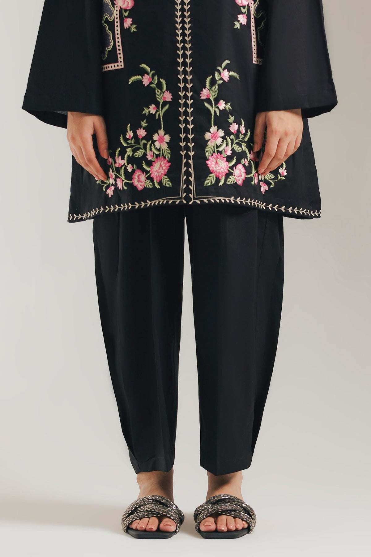 SHALWAR (E8325/102/902)