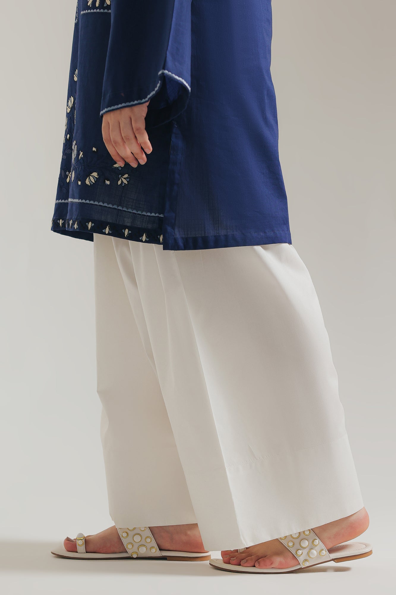 https://cdn.shopify.com/s/files/1/2290/7917/files/E8328-102-001_4.jpg?v=1776835860