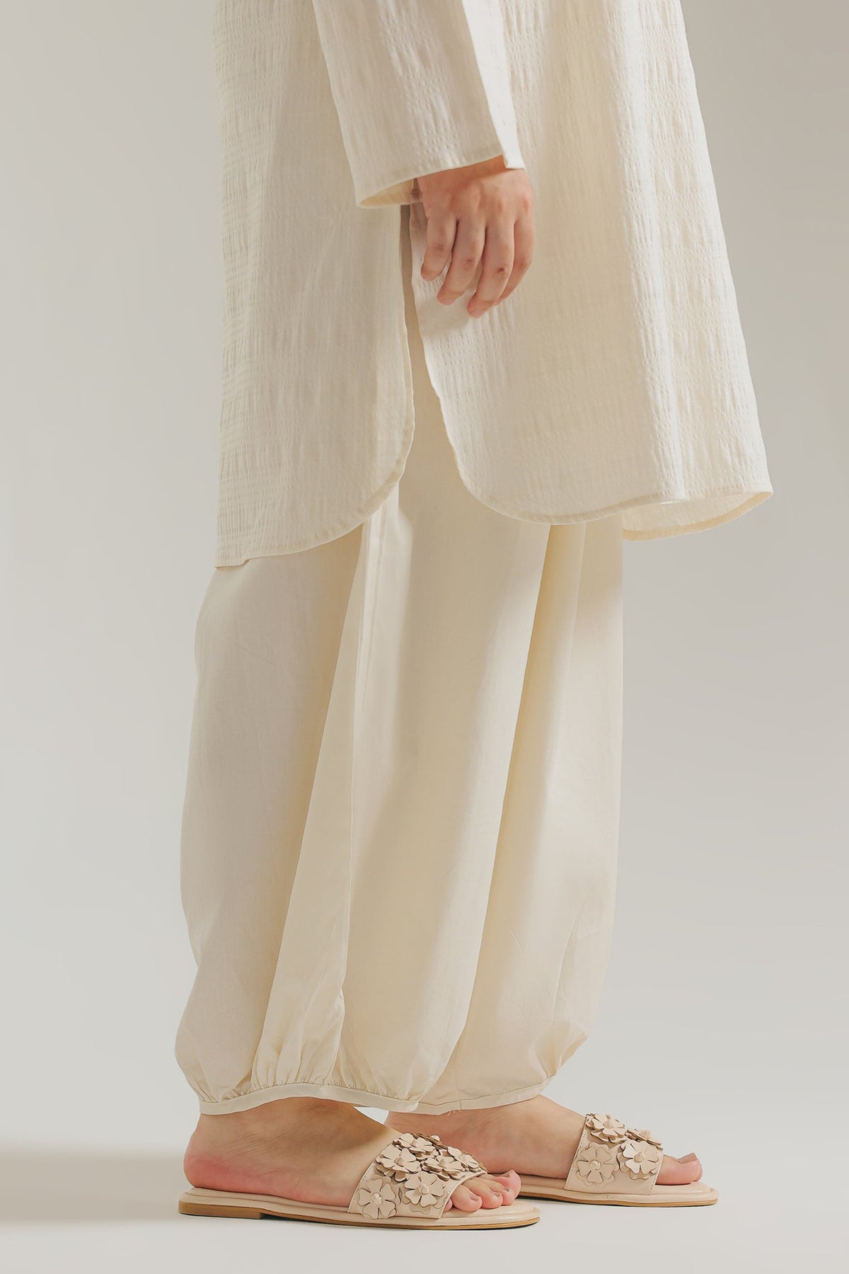 SHALWAR (E8332/102/002)
