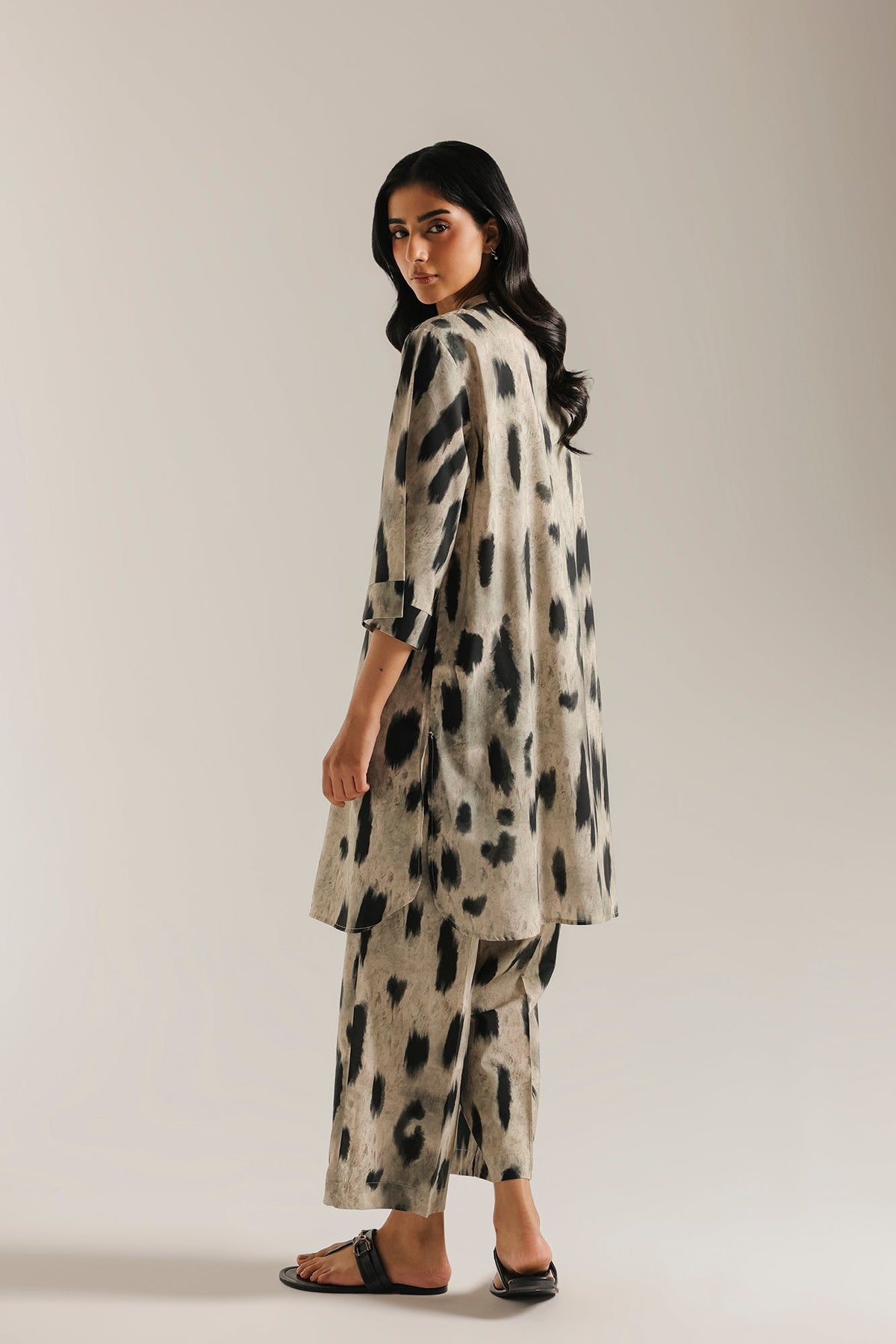 PRINTED SUIT (E8368/102/128)