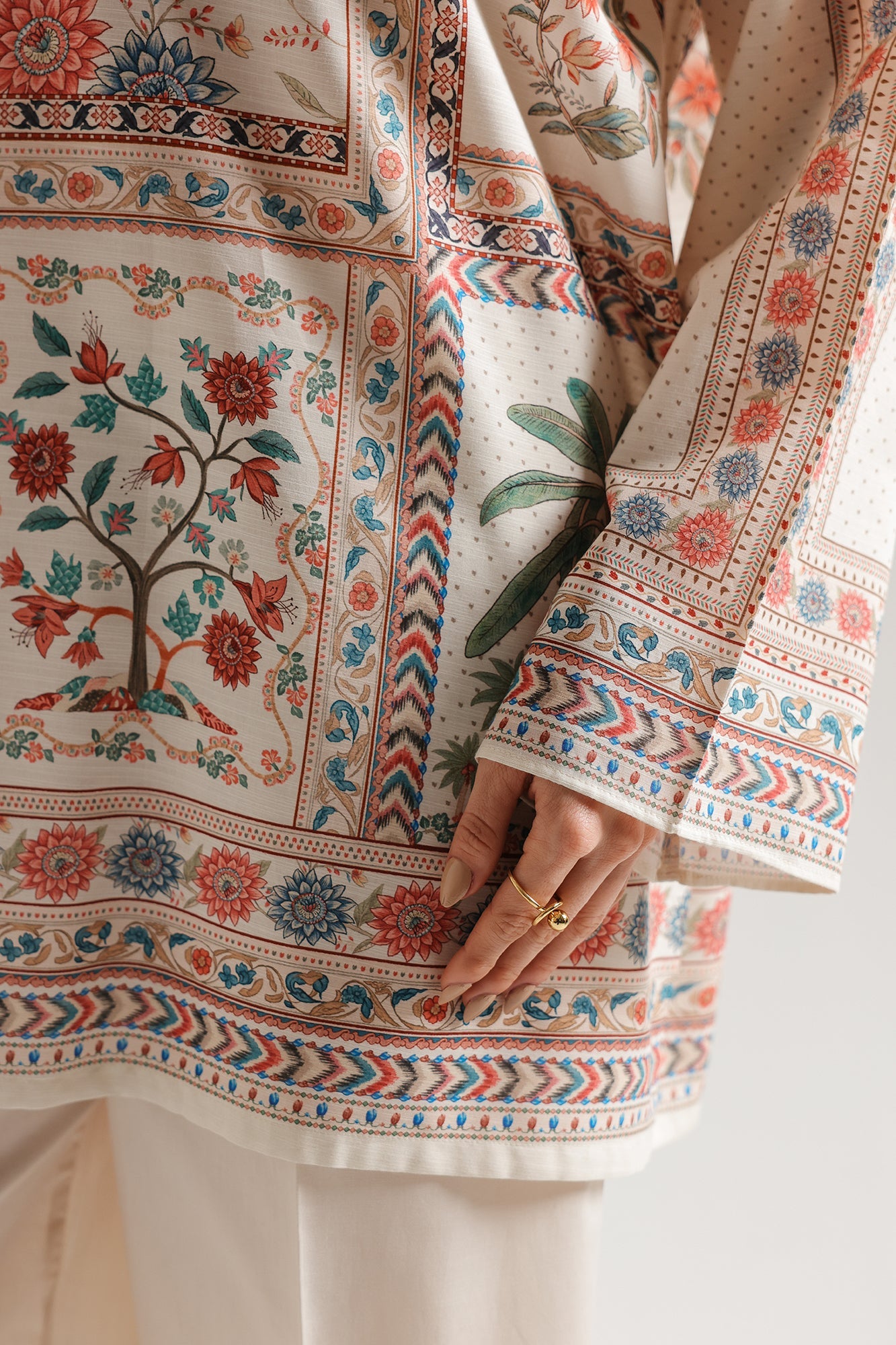https://cdn.shopify.com/s/files/1/2290/7917/files/E8372-102-004_5.jpg?v=1768814719