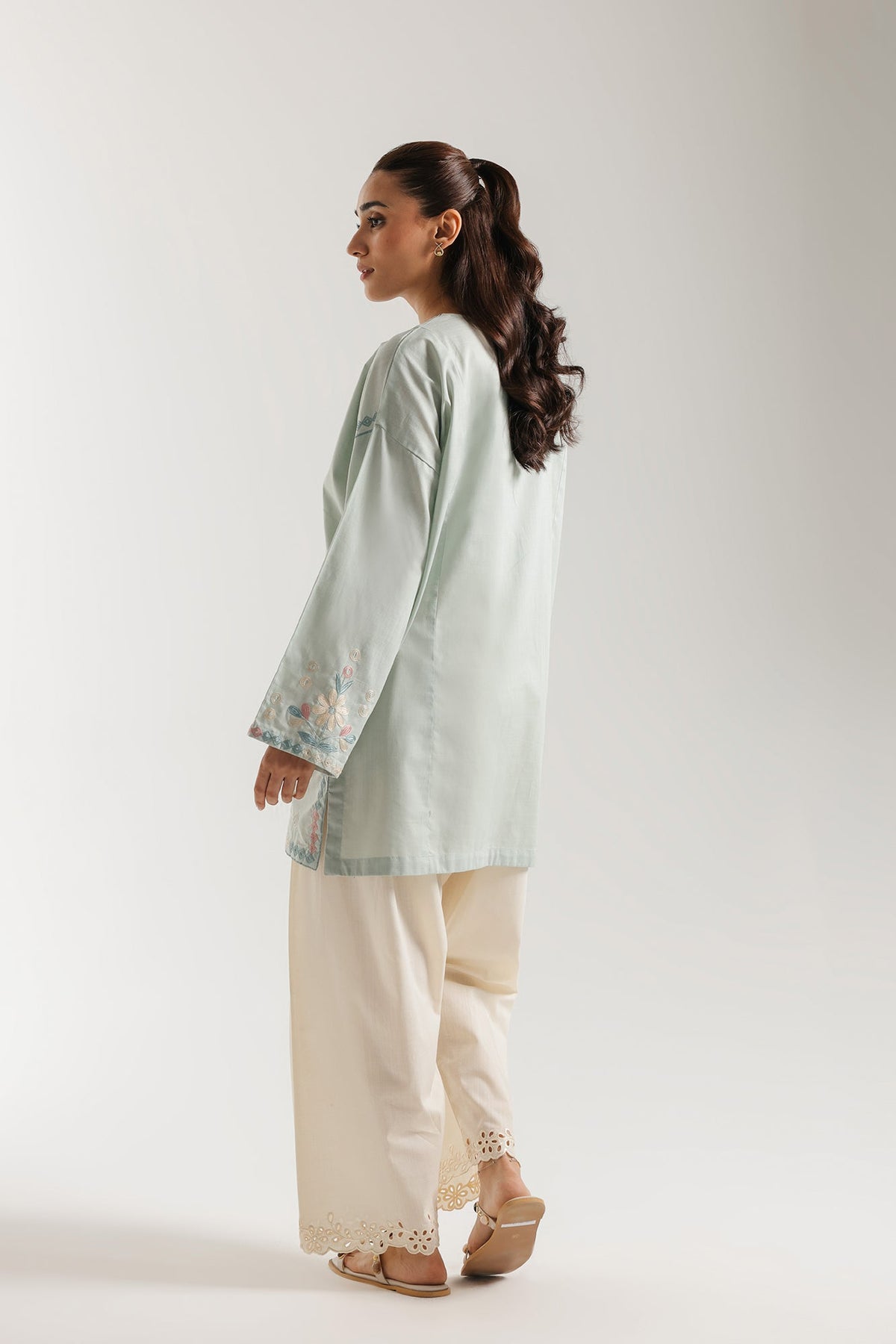 EMBROIDERED KURTI (E8427/102/720)