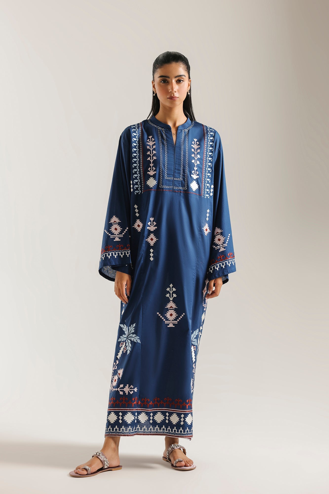 EMBROIDERED SHIRT (E8432/102/622)