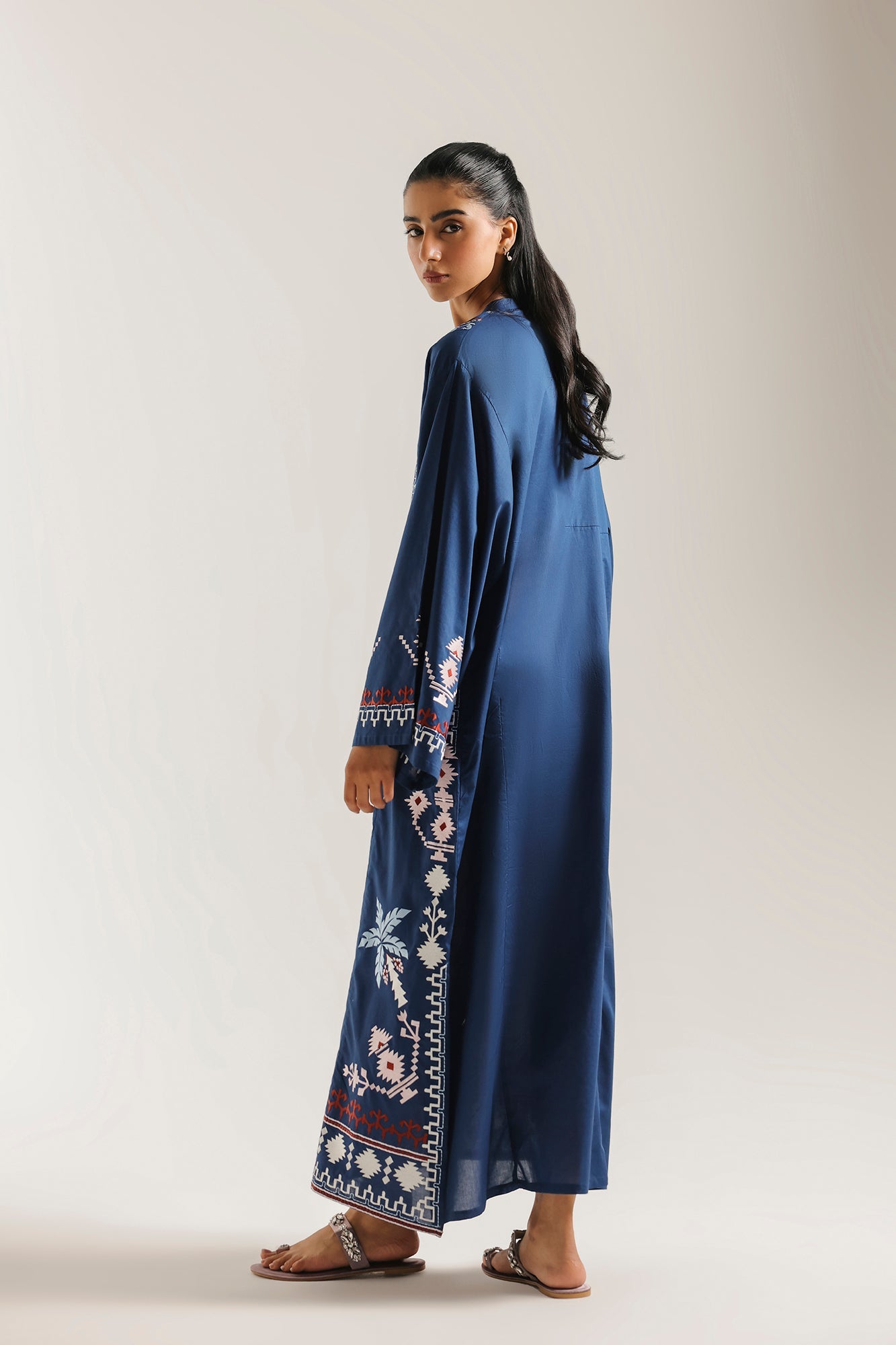 EMBROIDERED SHIRT (E8432/102/622)