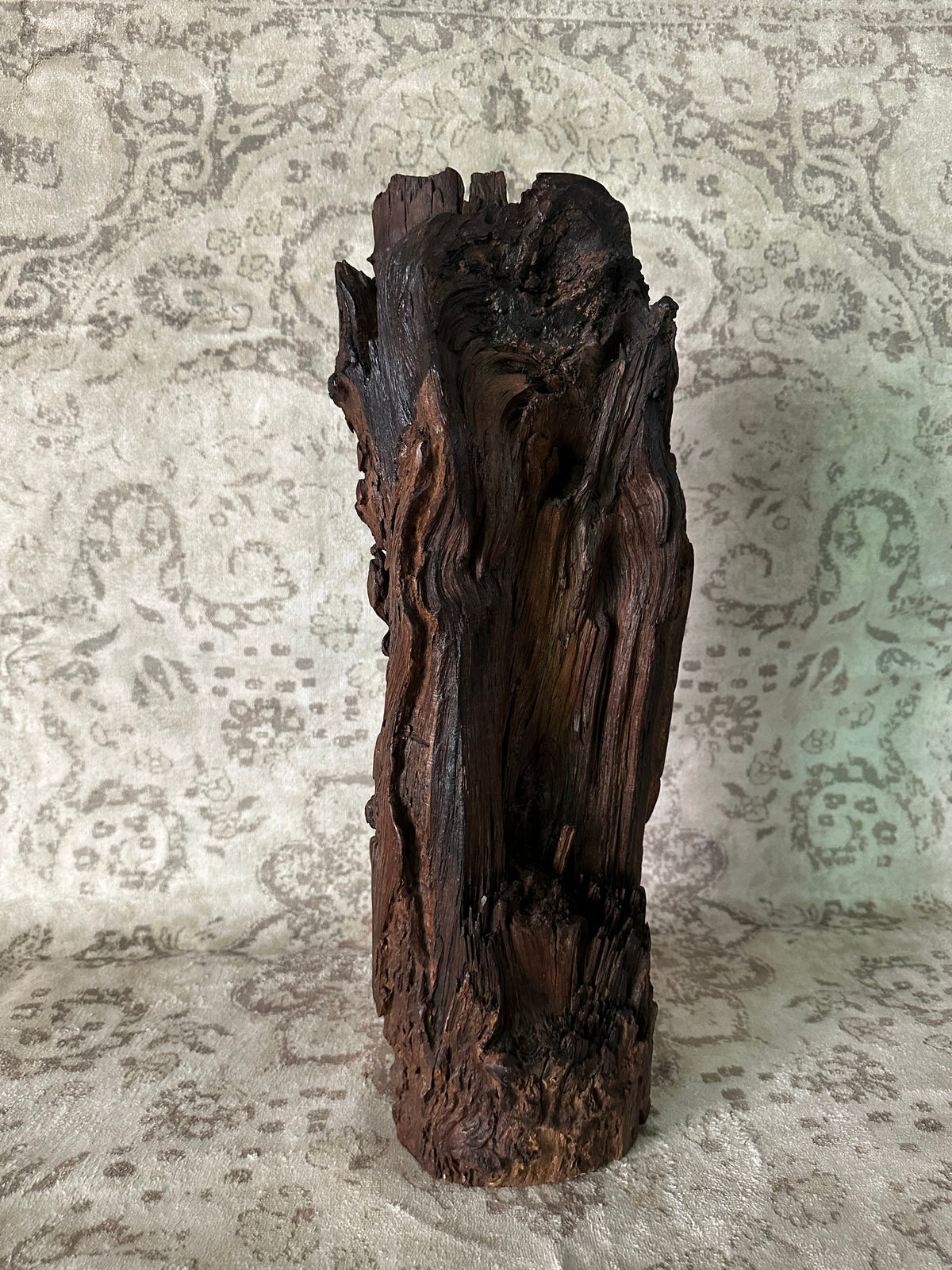 Sheesham sculpture