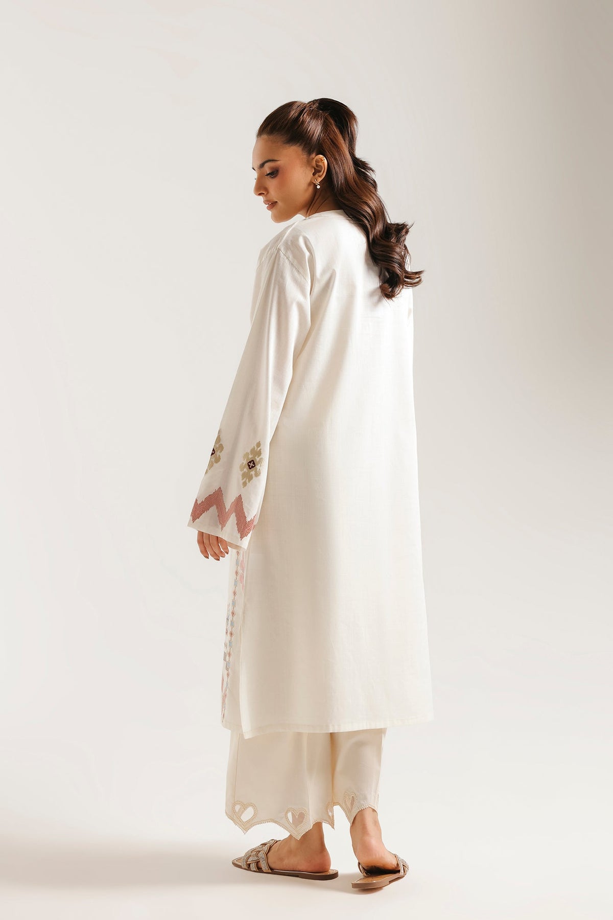 EMBROIDERED SHIRT (E9202/102/002)