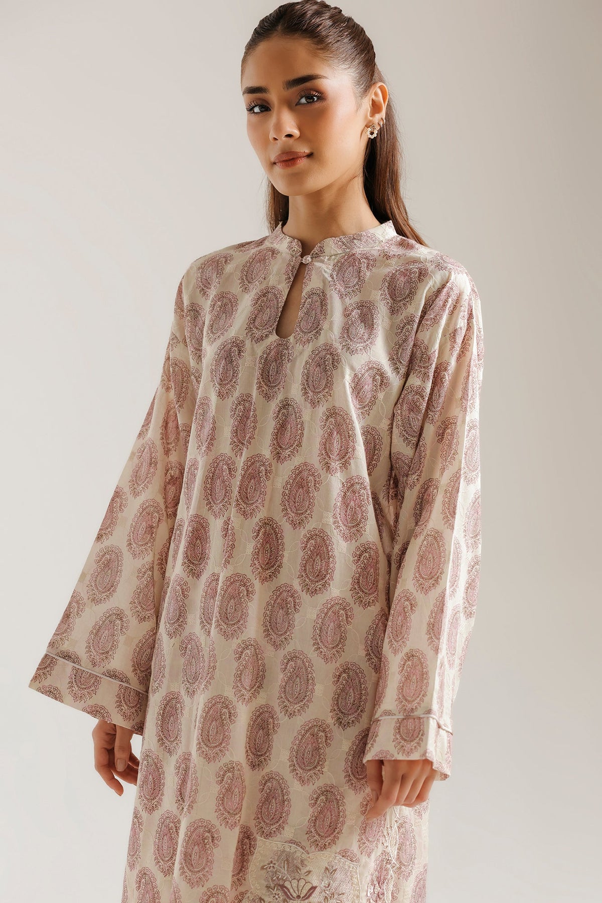EMBROIDERED SUIT (E9229/102/002)