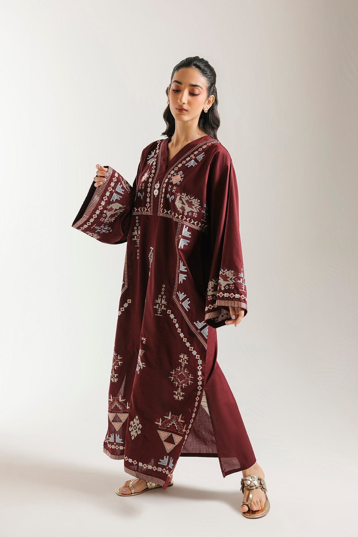 EMBROIDERED DRESS (E9232/102/519)