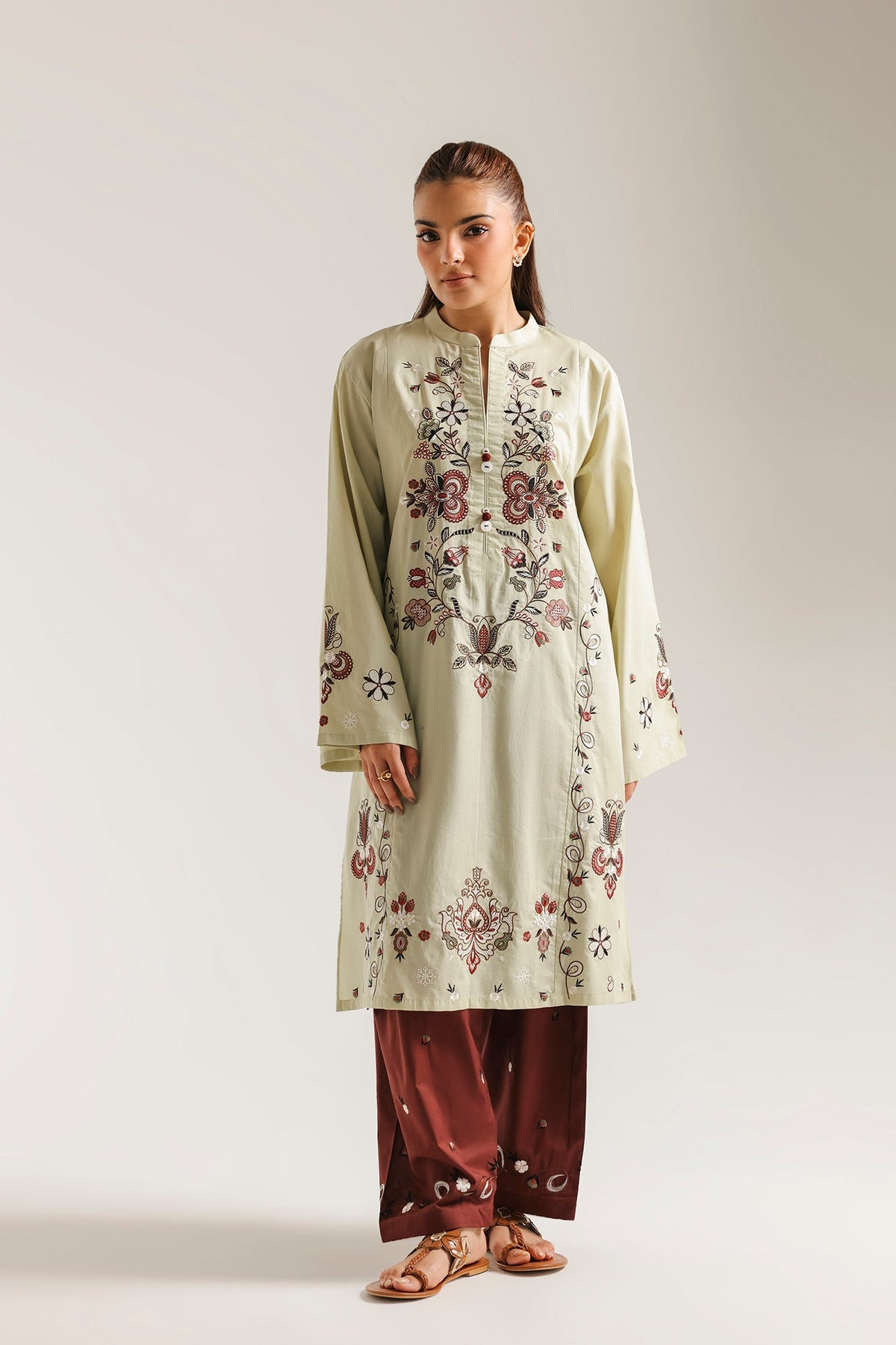 EMBROIDERED SUIT (E9241/102/129)