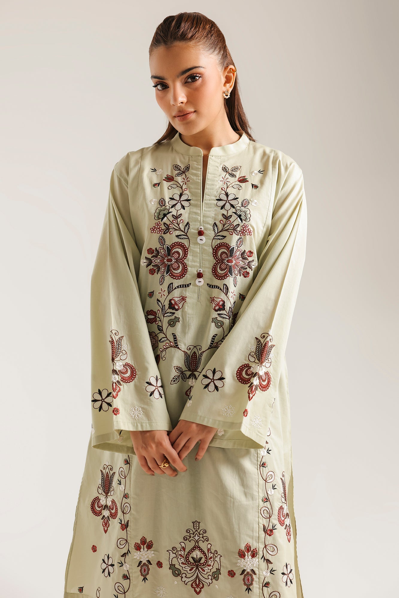 EMBROIDERED SUIT (E9241/102/129)
