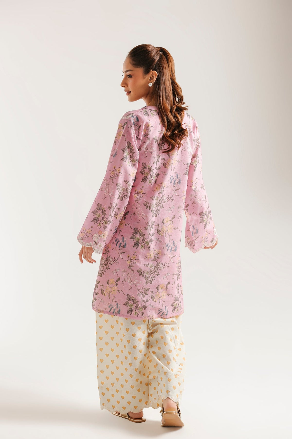EMBROIDERED SUIT (E9246/102/528)