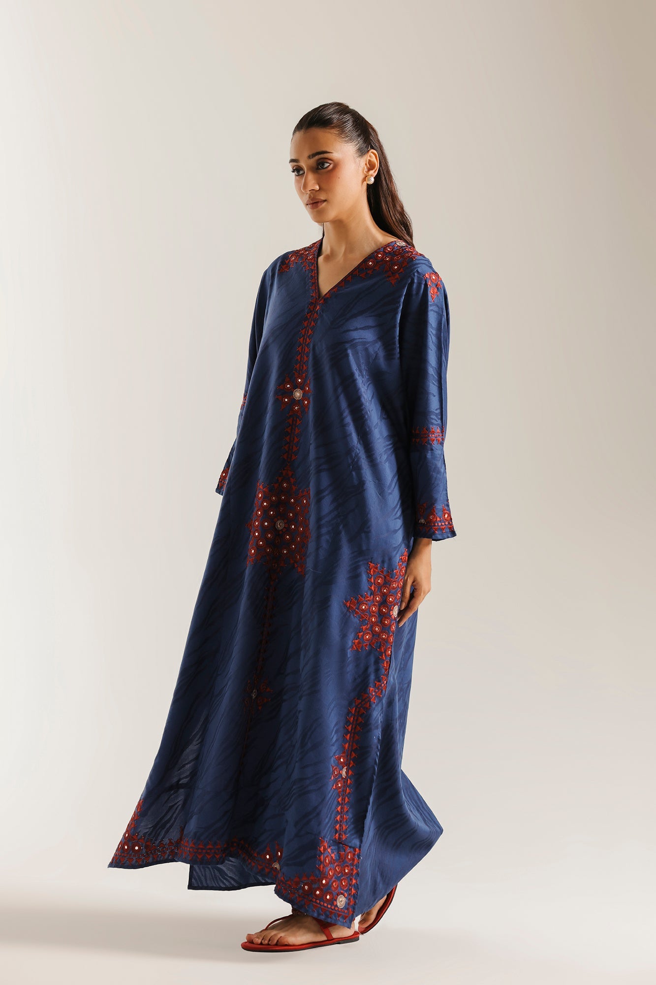 EMBROIDERED DRESS (E9301-102-620)