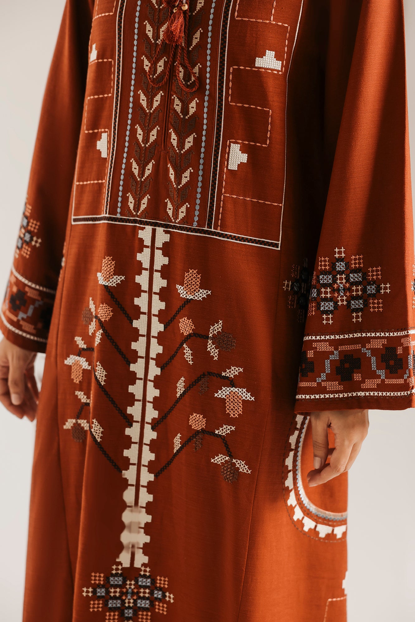 EMBROIDERED KAFTAN (E9305/102/204)