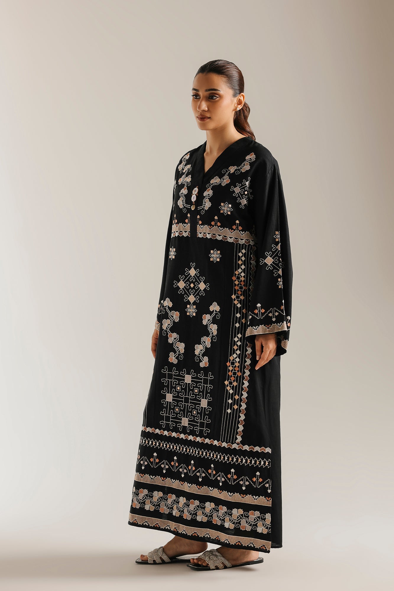 EMBROIDERED KAFTAN (E9308-102-902)