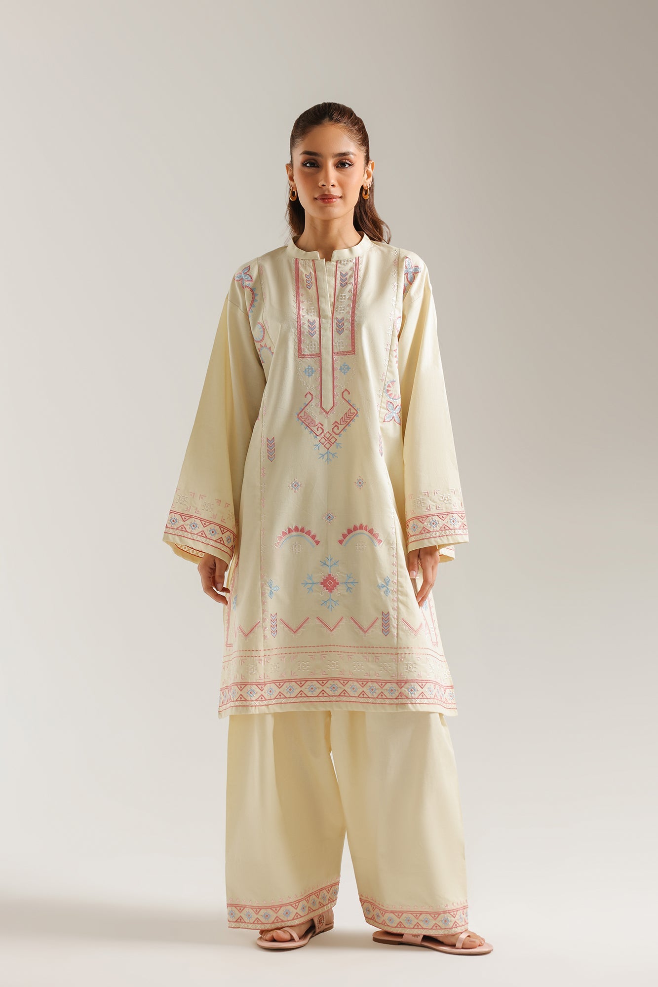 EMBROIDERED SUIT (E9322-102-115)