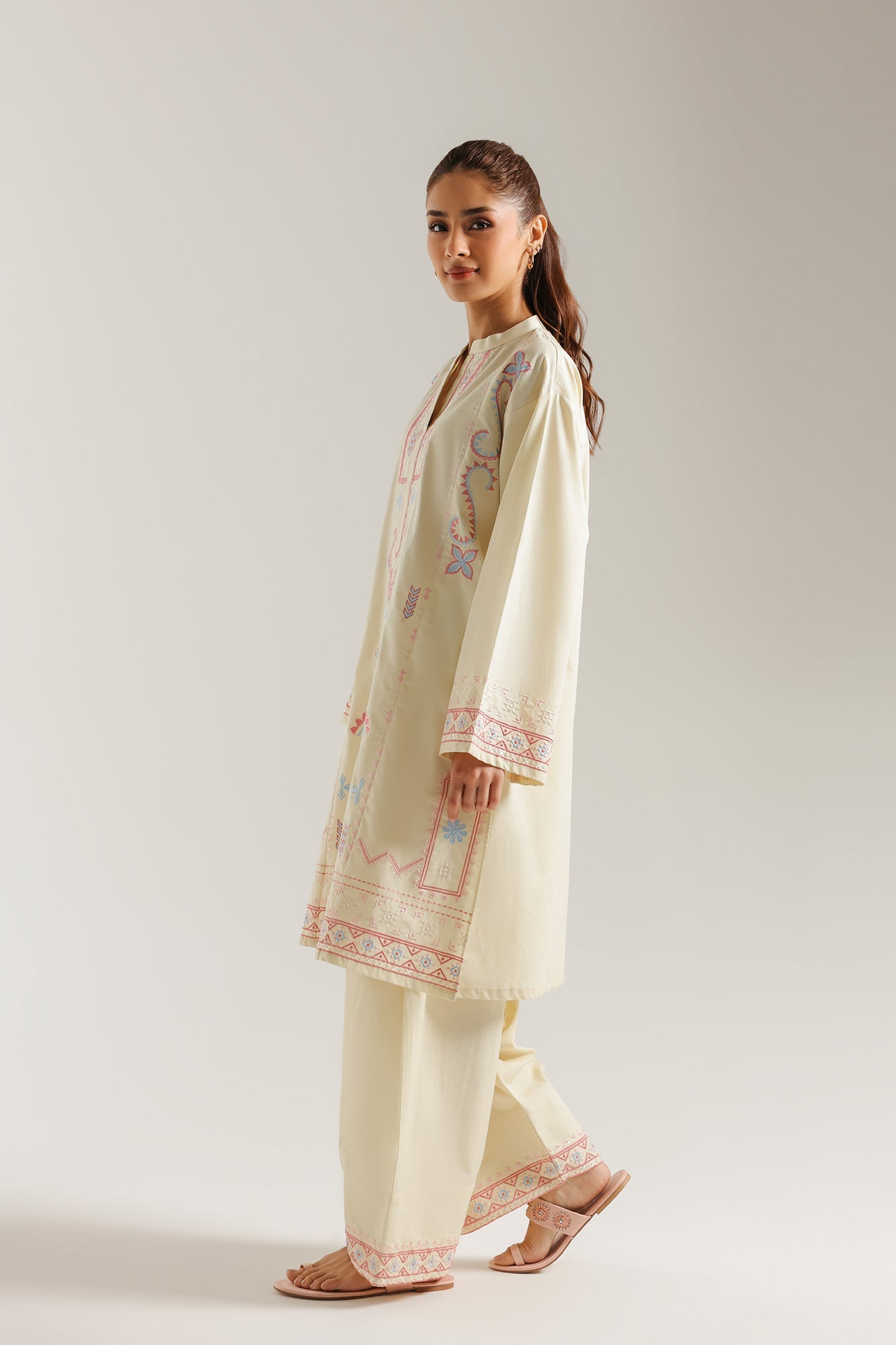 EMBROIDERED SUIT (E9322-102-115)