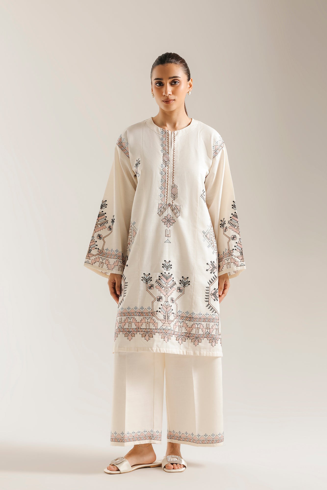 EMBROIDERED SUIT (E9328-102-005)
