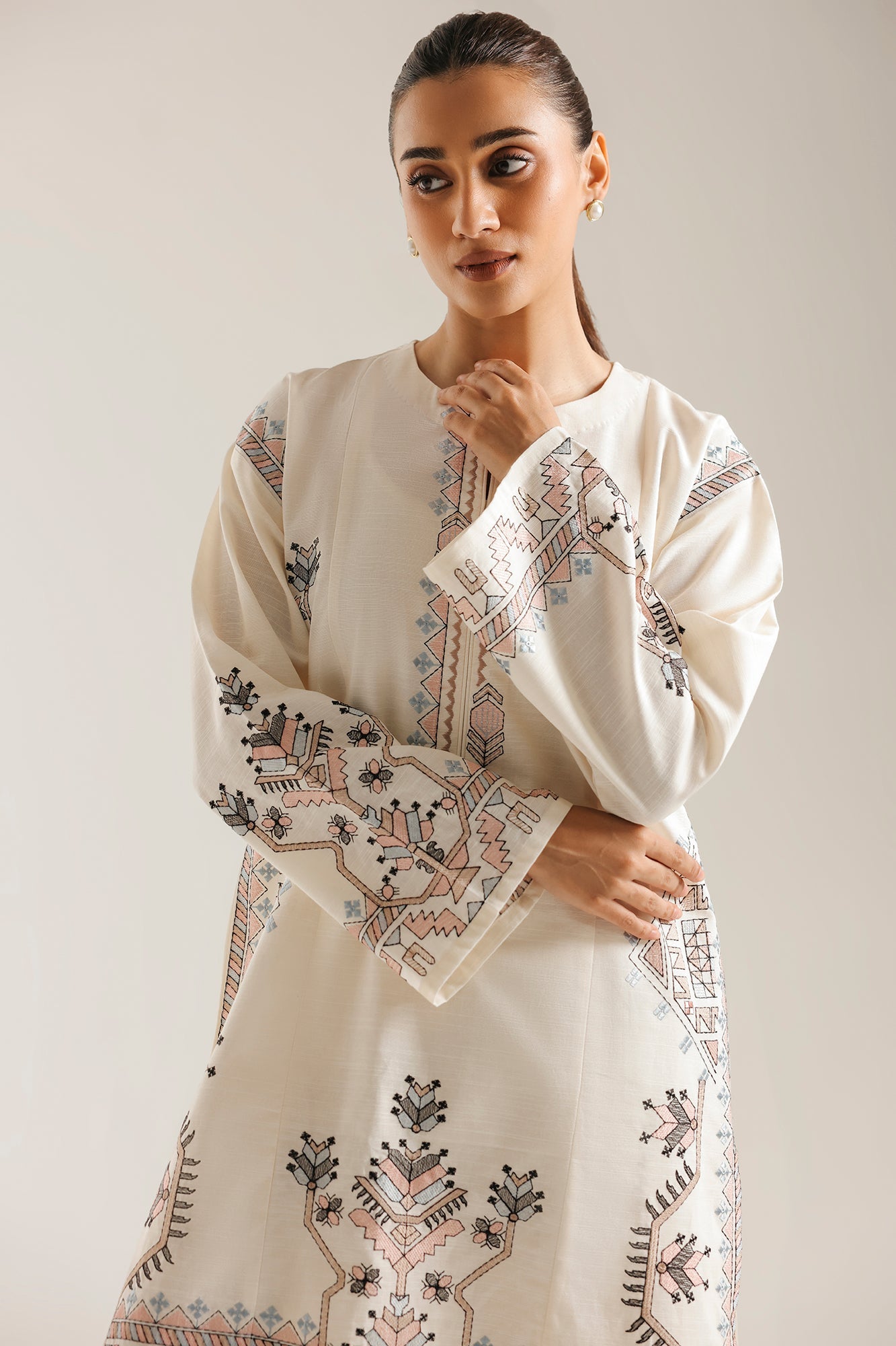 EMBROIDERED SUIT (E9328-102-005)